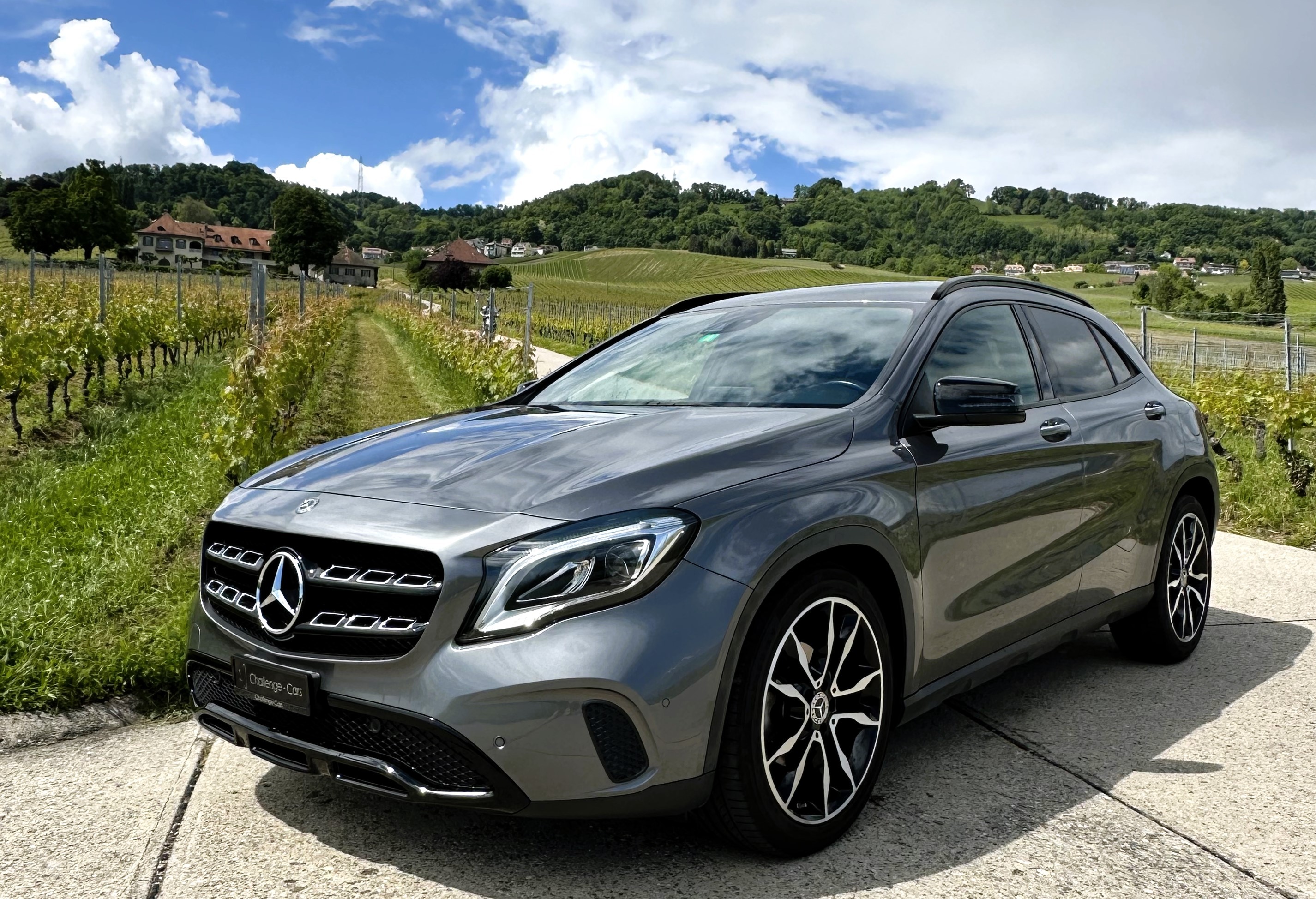 MERCEDES-BENZ GLA 200 Night Star 7G-DCT