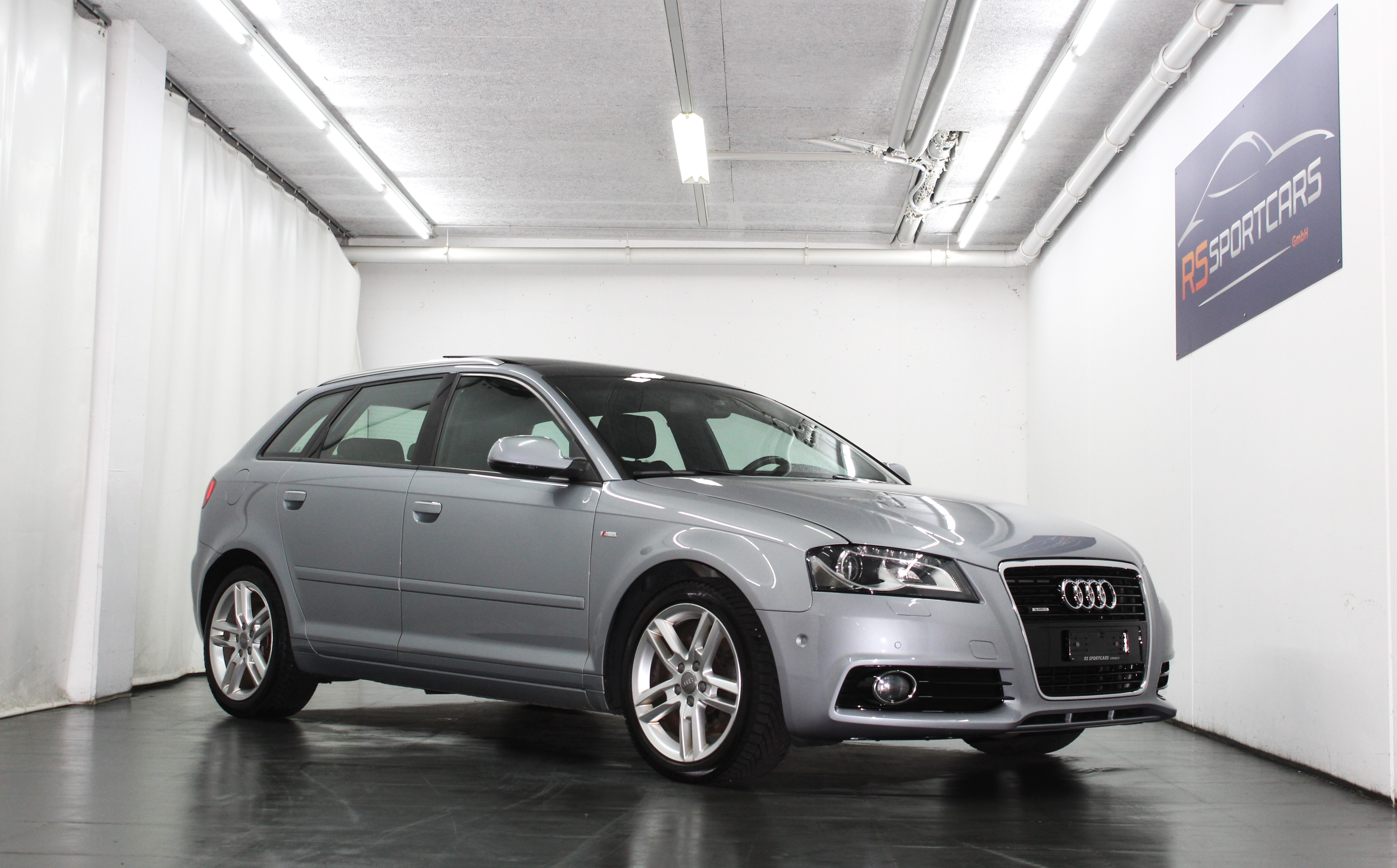 AUDI A3 Sportback 1.8 TFSI Ambition quattro S-line