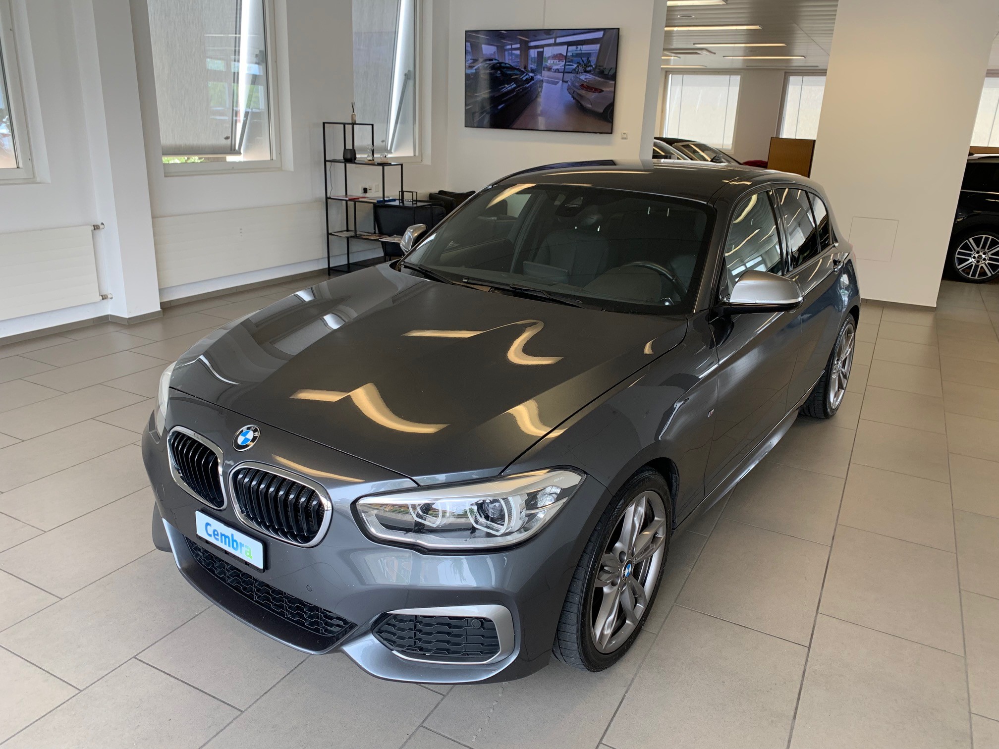 BMW M135i xDrive Steptronic