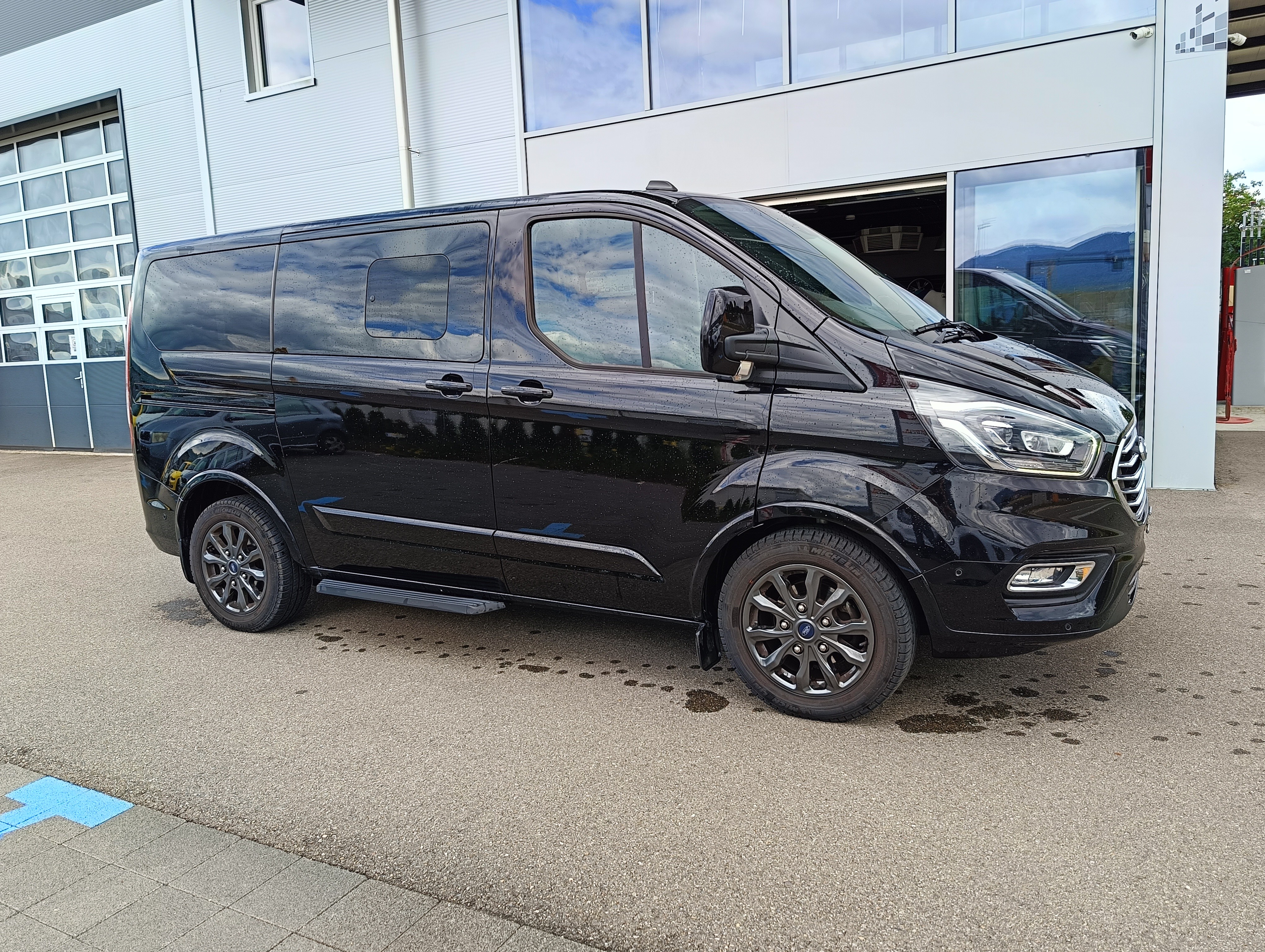 FORD Transit Custom 320 L1H1 Titanium HEV2