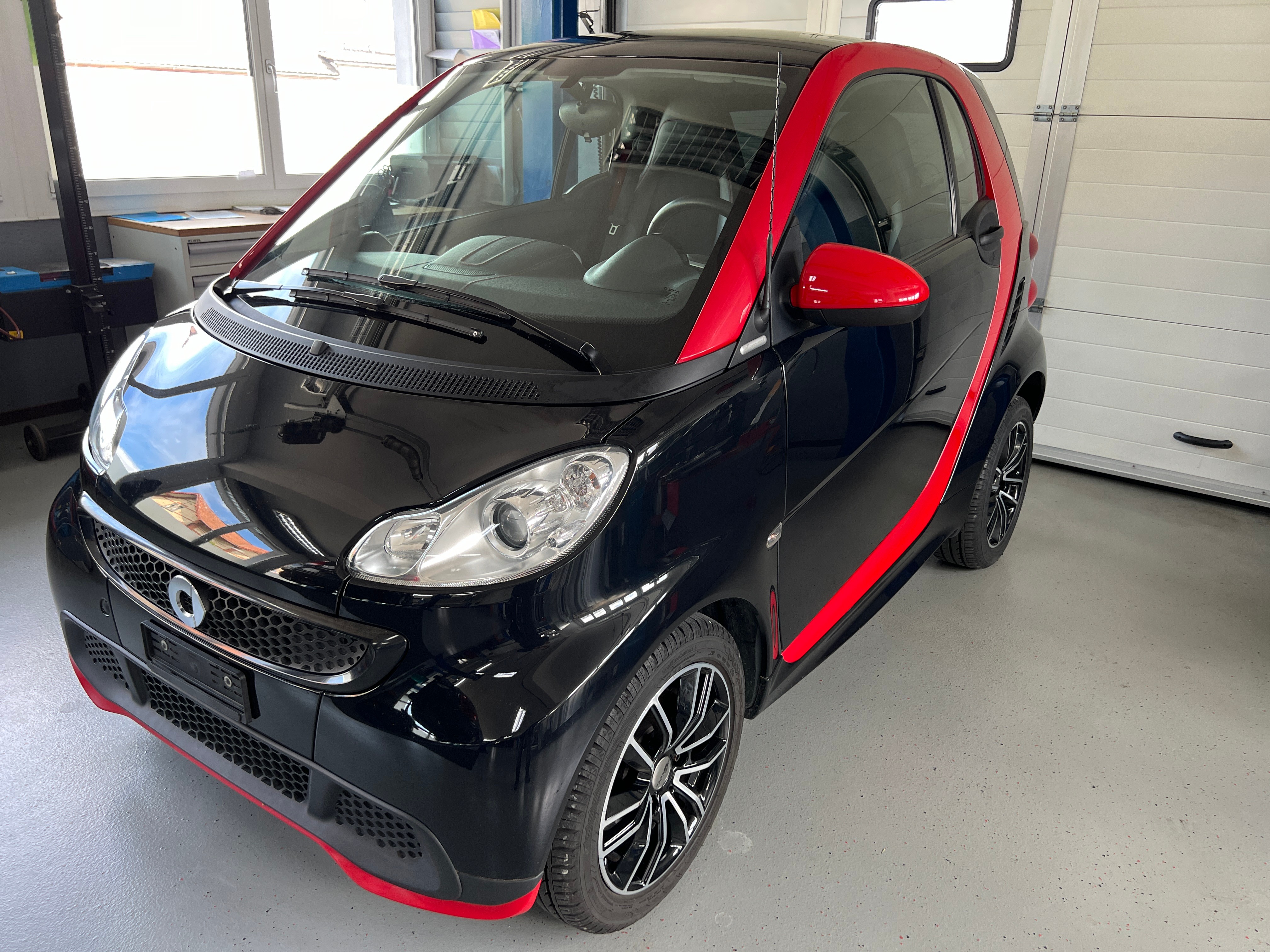 SMART fortwo sharpred softouch