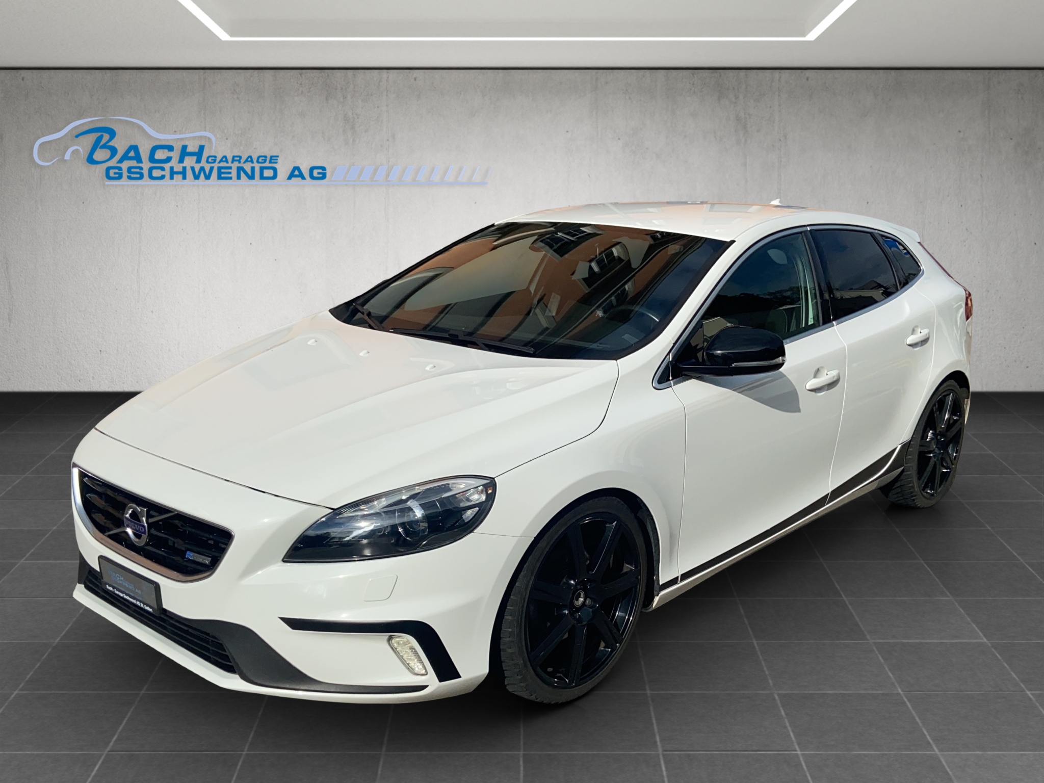 VOLVO V40 Sport200