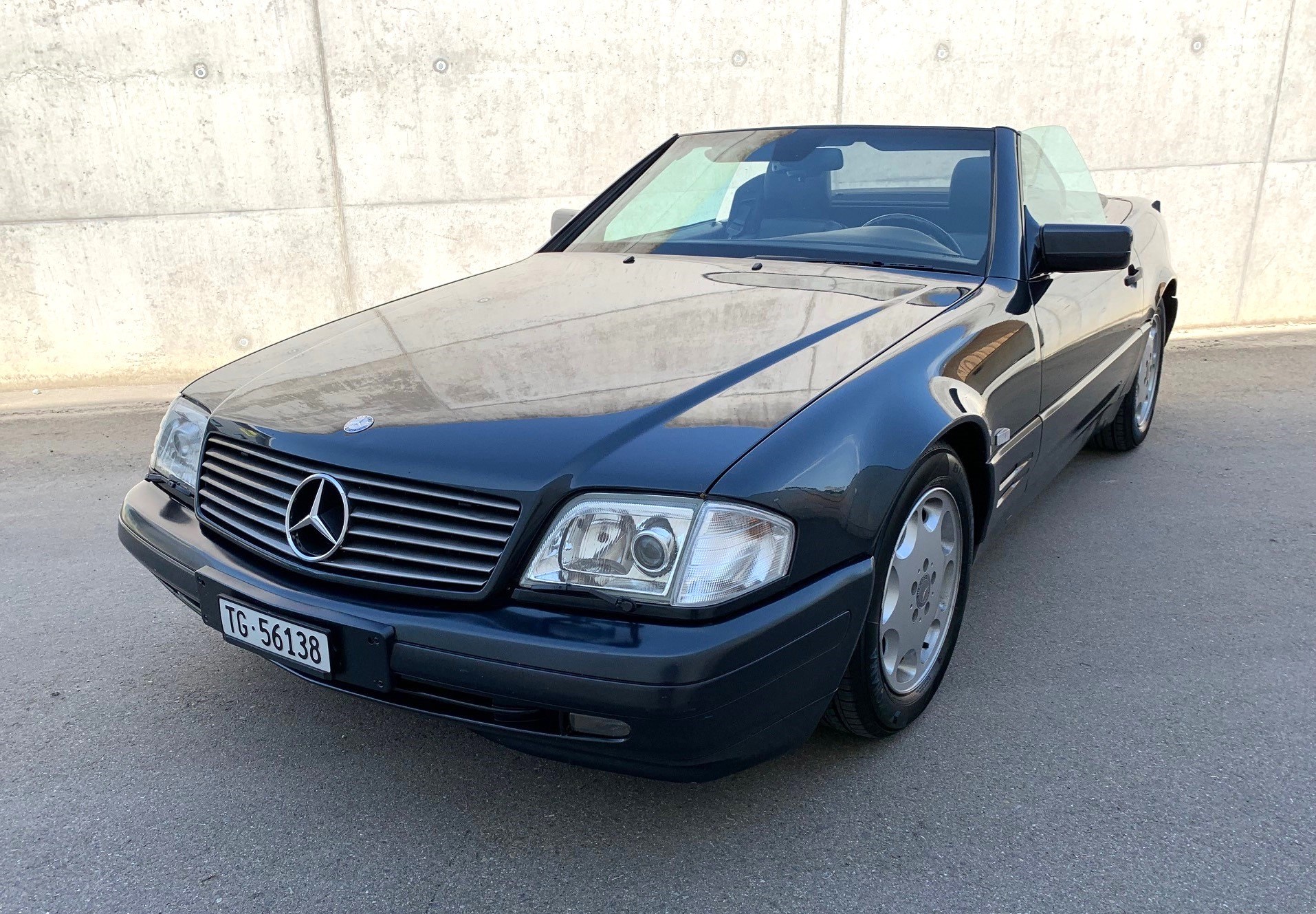 MERCEDES-BENZ SL 320