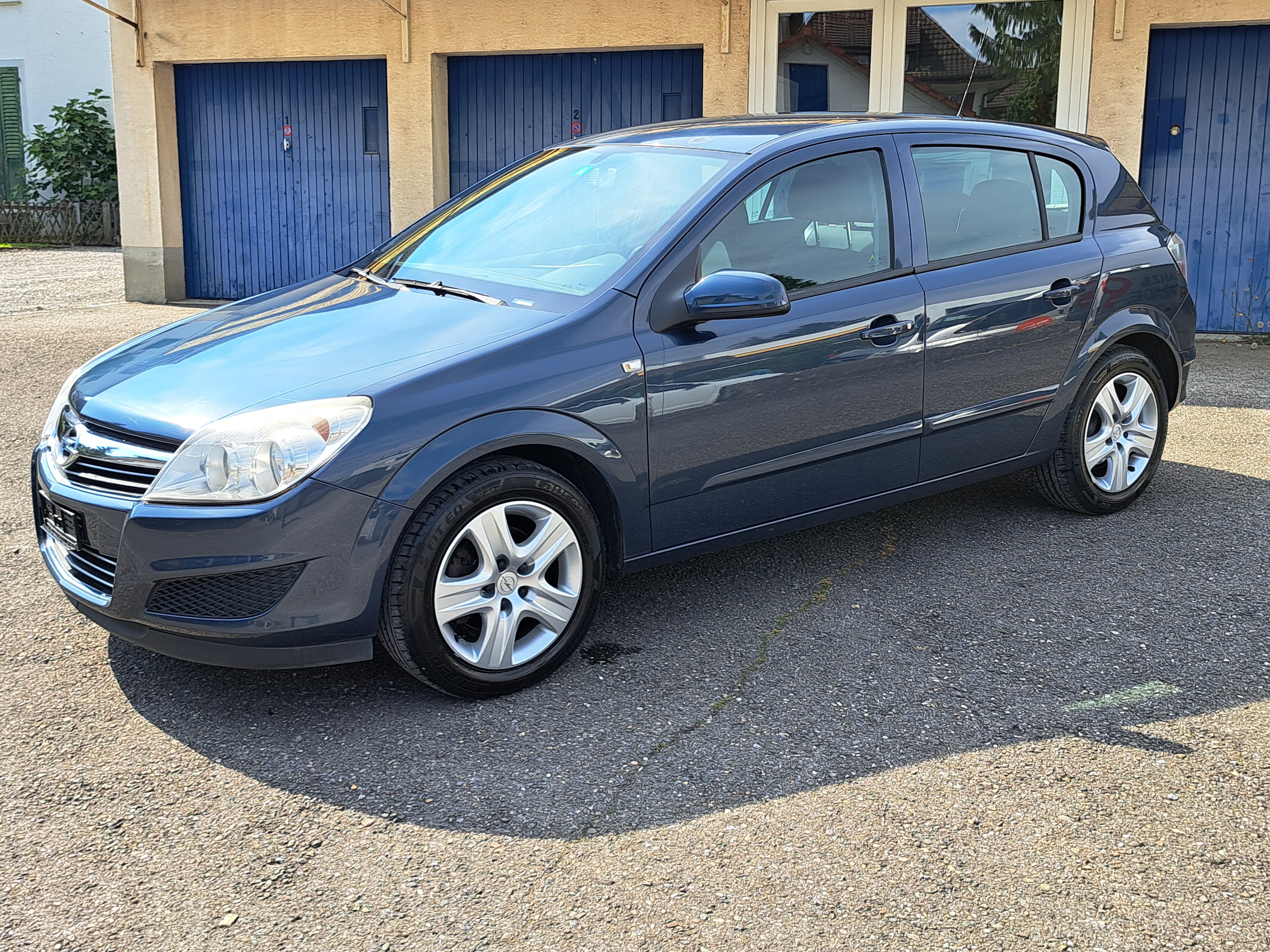 OPEL Astra 1.6i 16V Enjoy