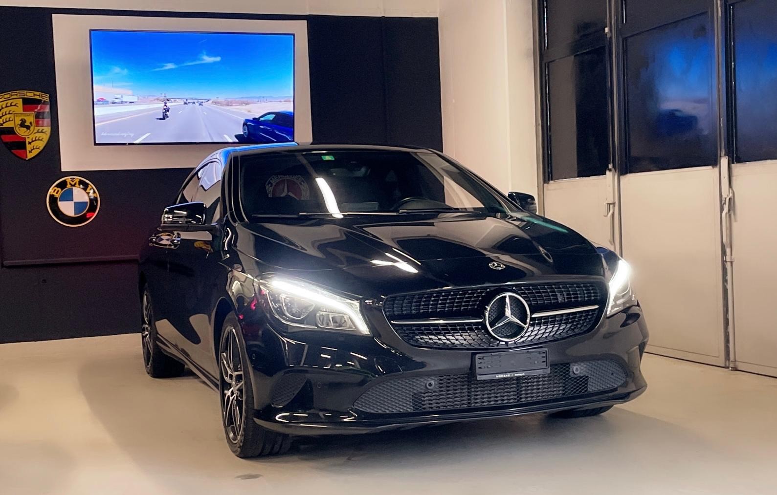 MERCEDES-BENZ CLA 200 d Night Star 7G-DCT