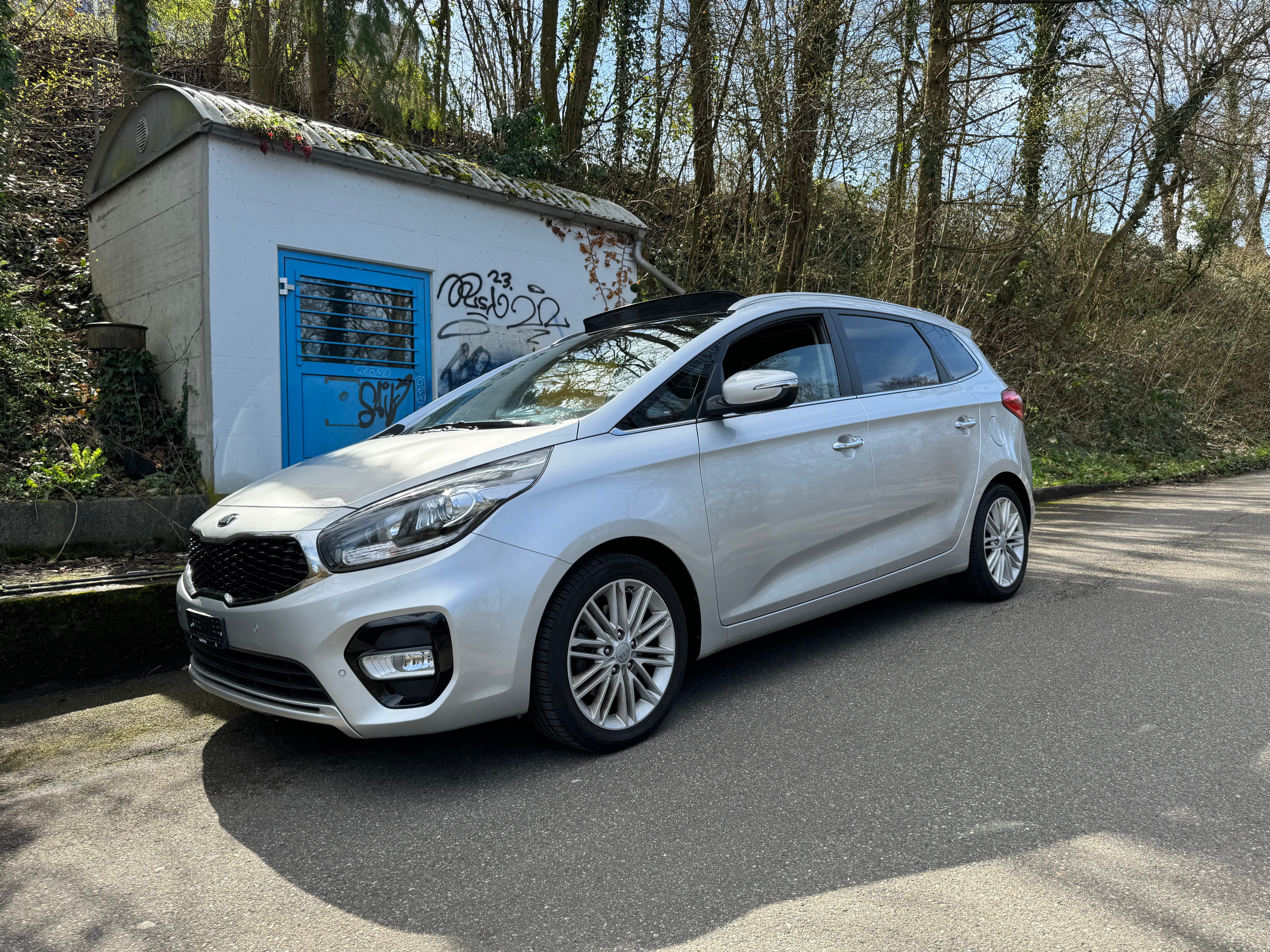 KIA Carens 1.7 CRDi Swiss Eco Edition DCT