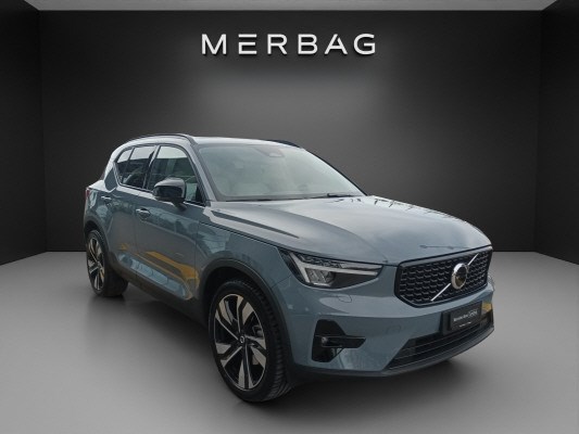 VOLVO XC40 B4 B Plus Dark