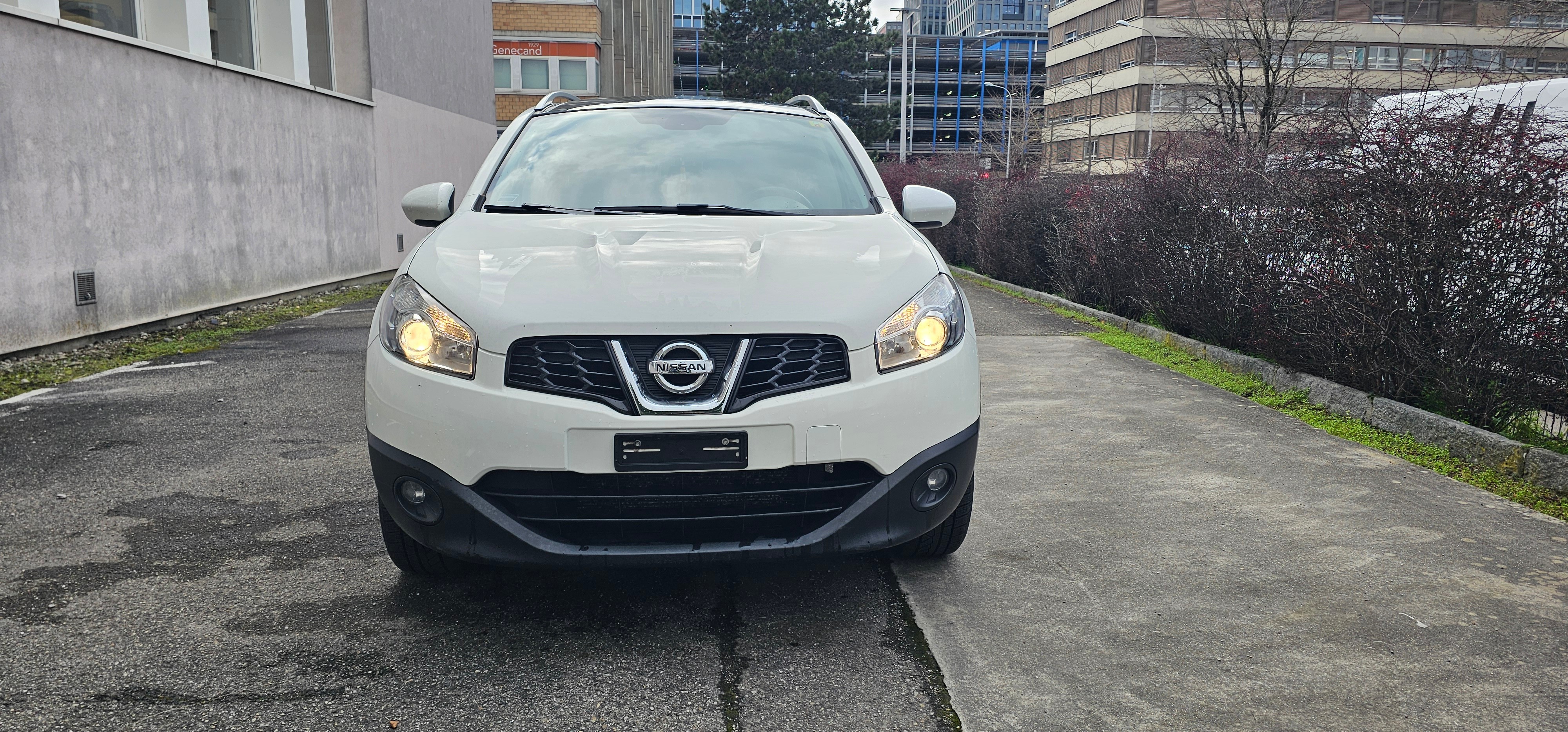 NISSAN Qashqai +2 2.0 4WD visia