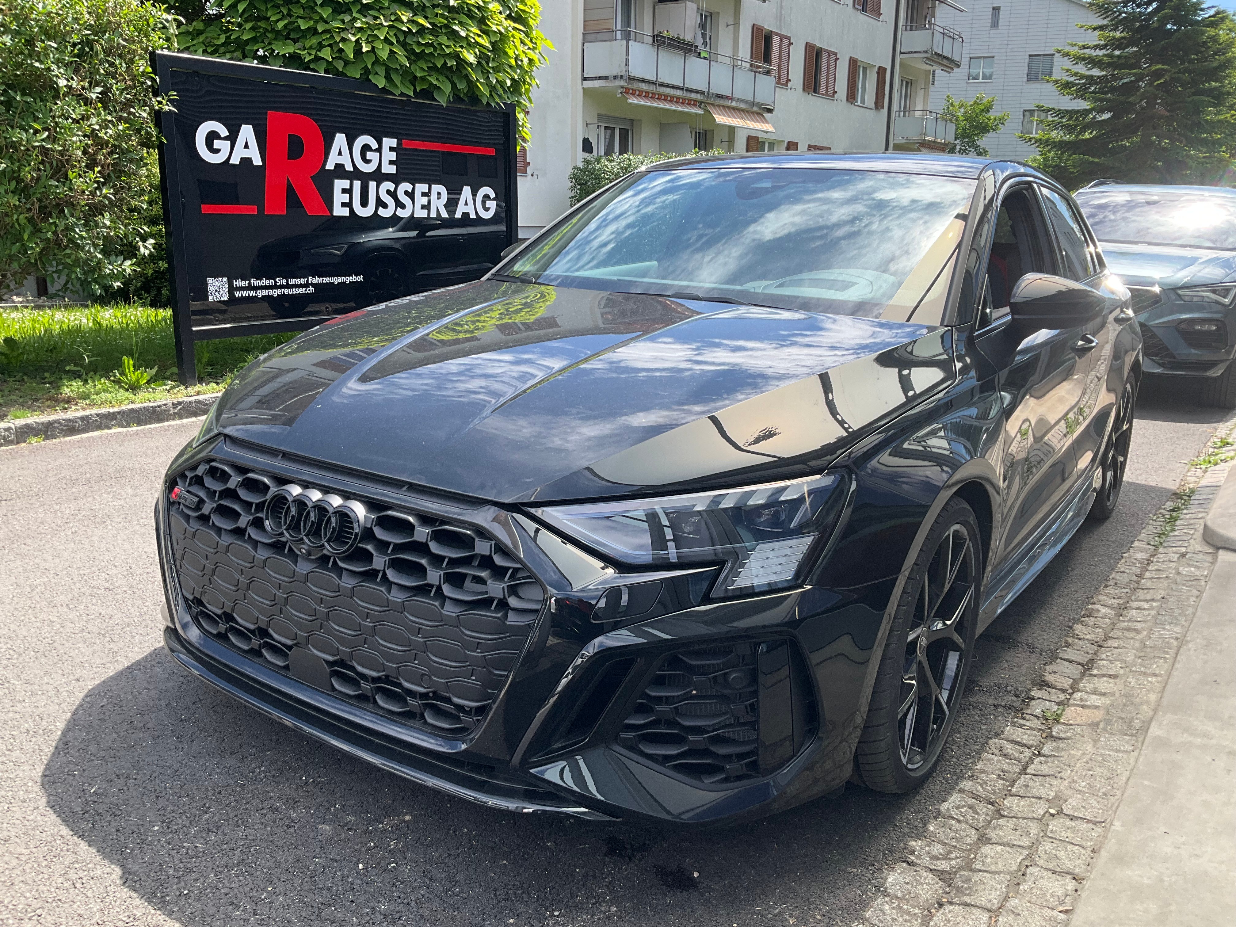 AUDI RS3 SPORTBACK 2.5 TSI QUATTRO ***VOLLAUSSTATTUNG***