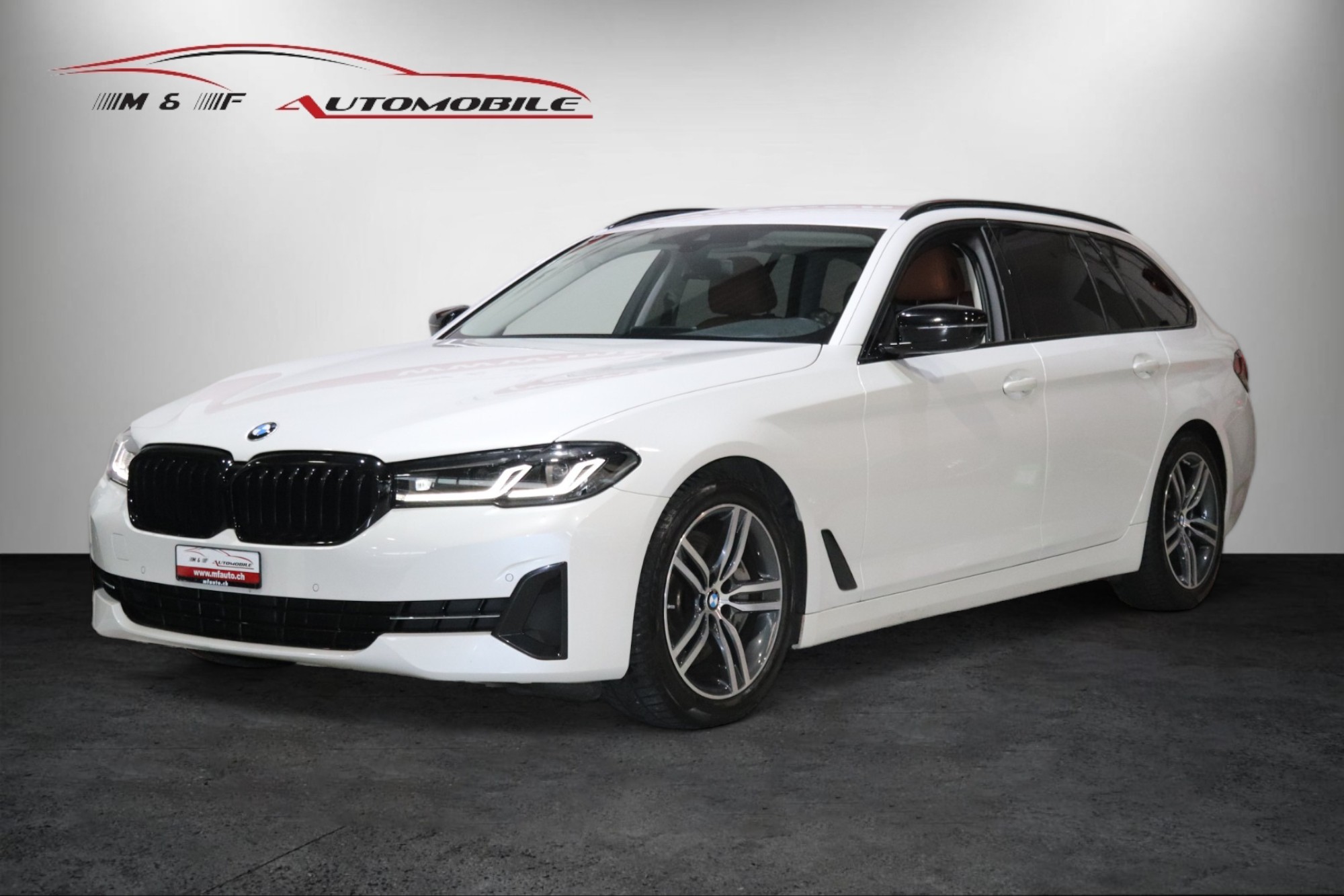 BMW 530d xDrive Touring CH FAHRZEUG AUS 1. HAND