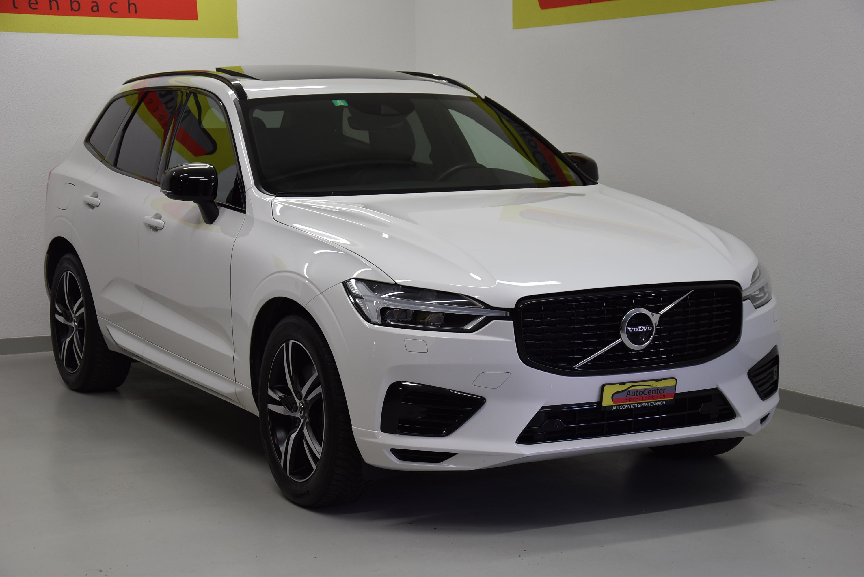 VOLVO XC60 T8 eAWD R-Design Geartronic