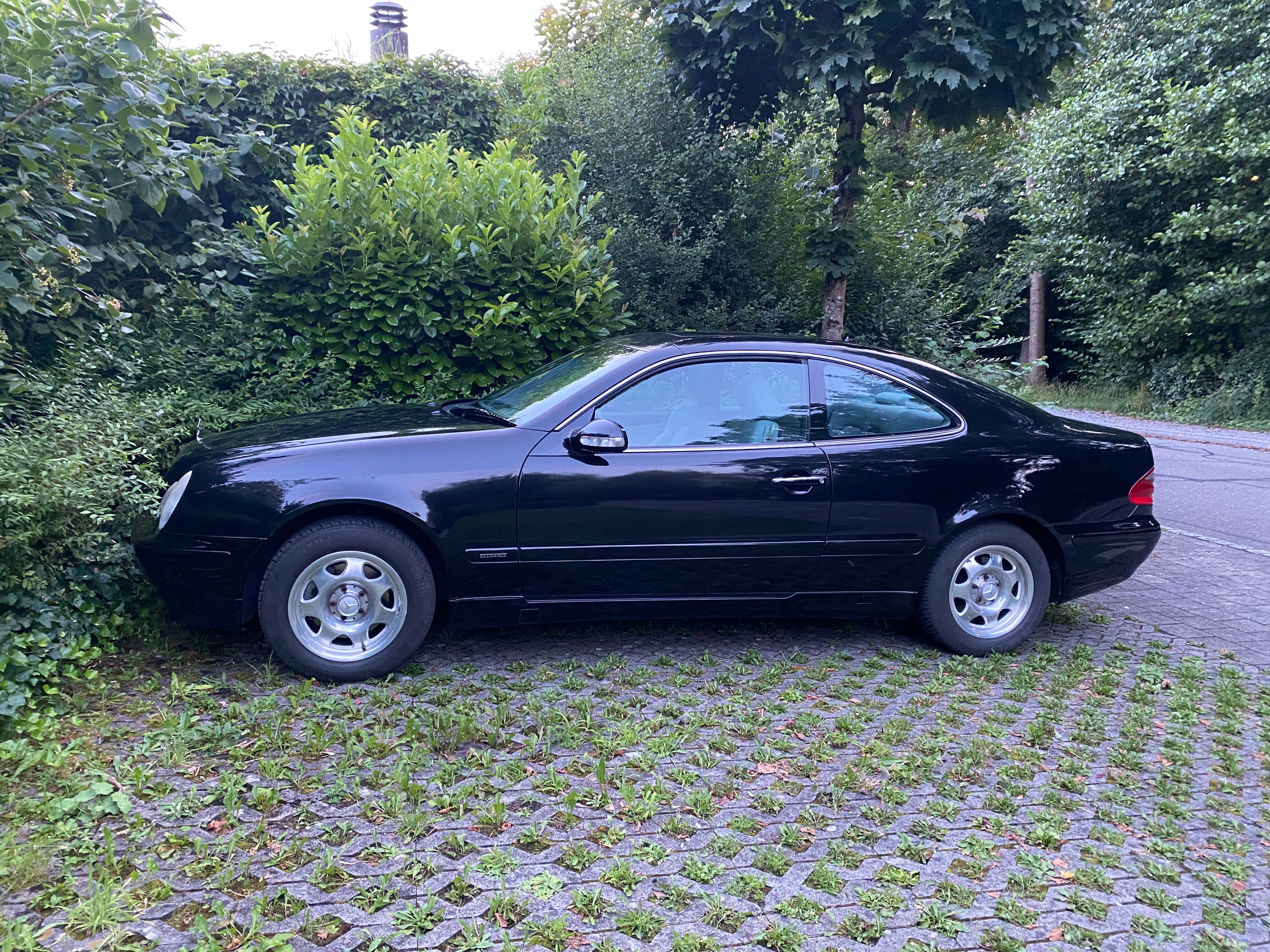 MERCEDES-BENZ CLK 200 Elégance