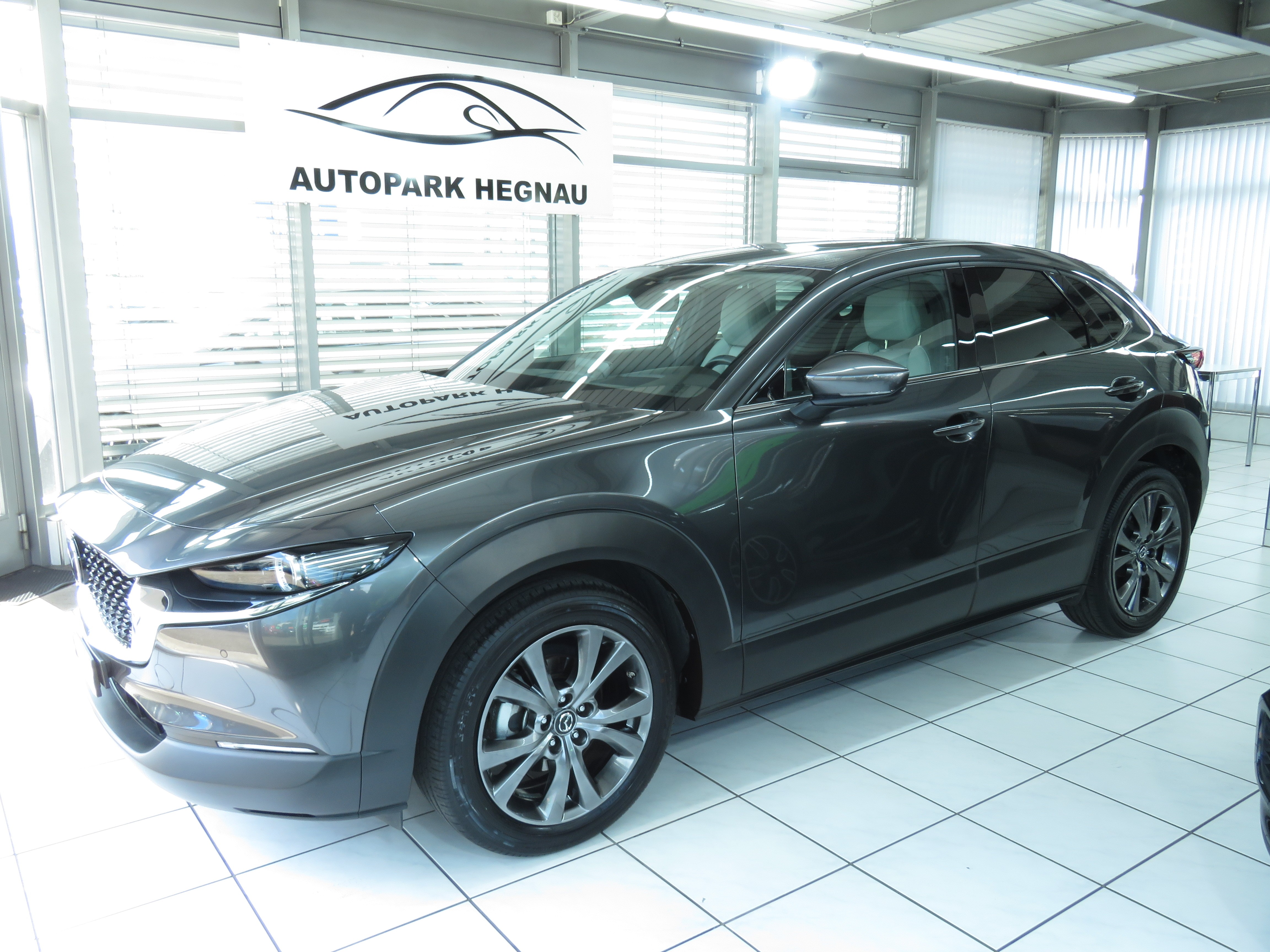 MAZDA CX-30 SKYACTIV-X M Hybrid 180 Revolution AWD Automat