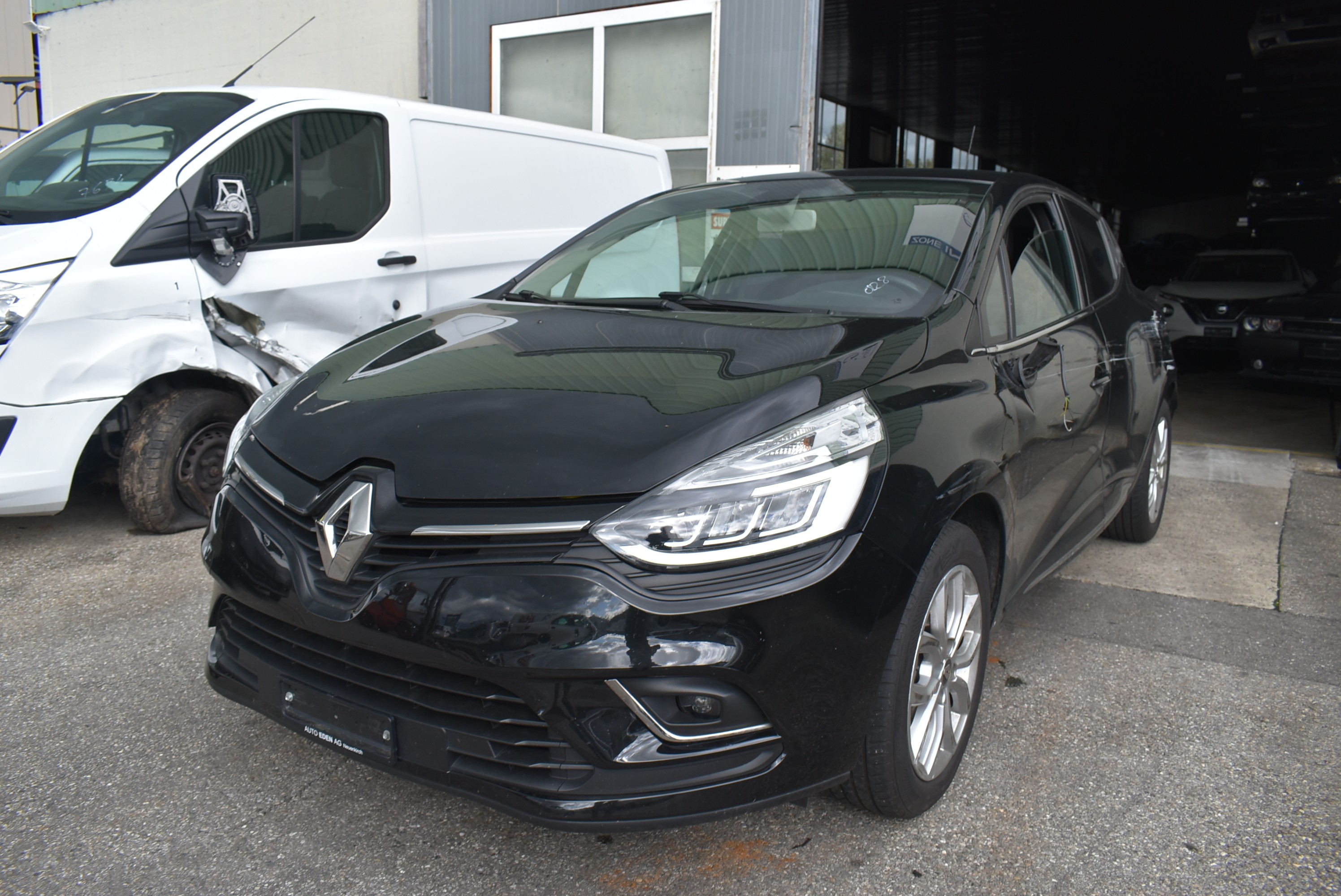 RENAULT Clio 1.2 16V T Intens