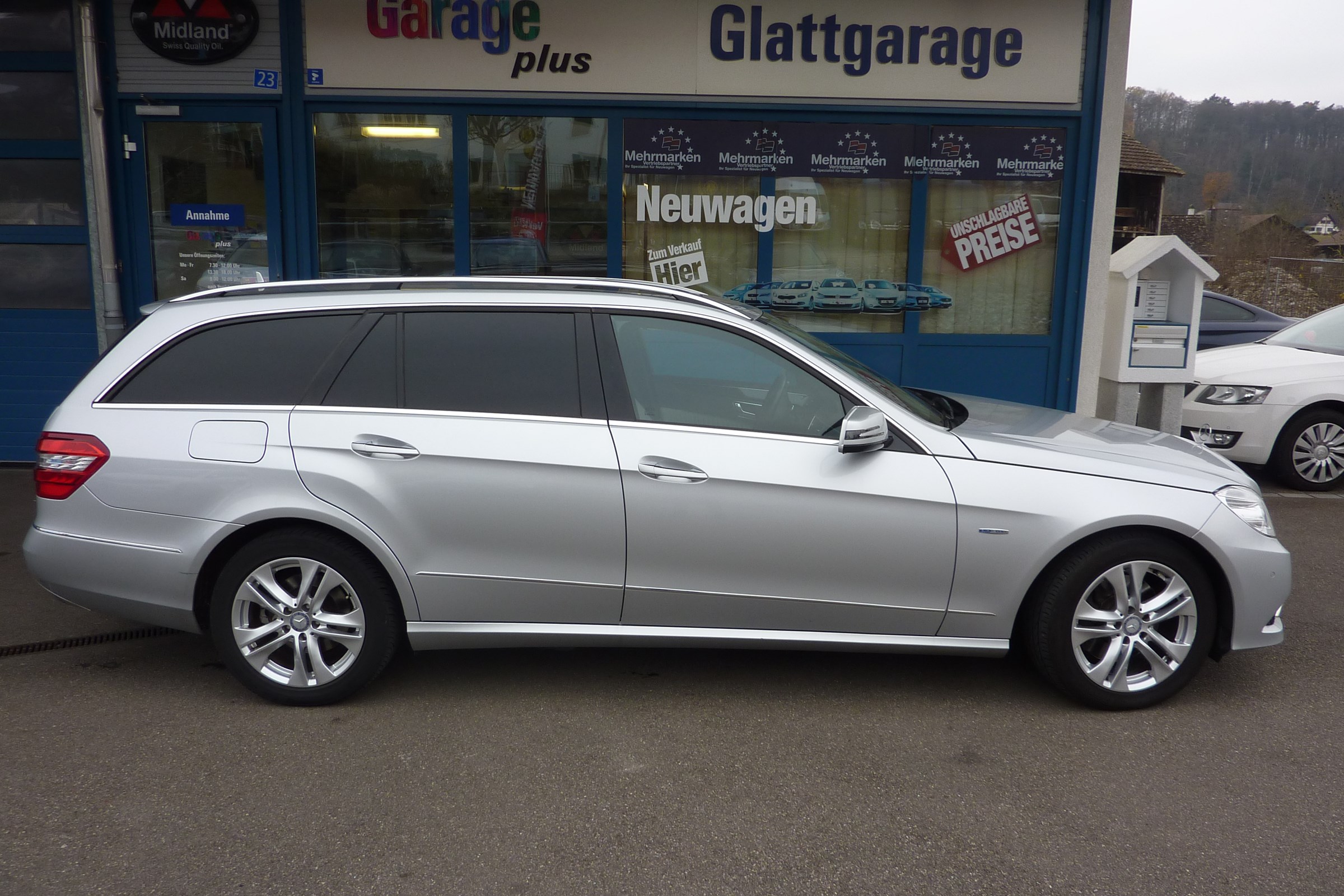 MERCEDES-BENZ E 350 CGI BlueEfficiency Avantgarde 7G-Tronic