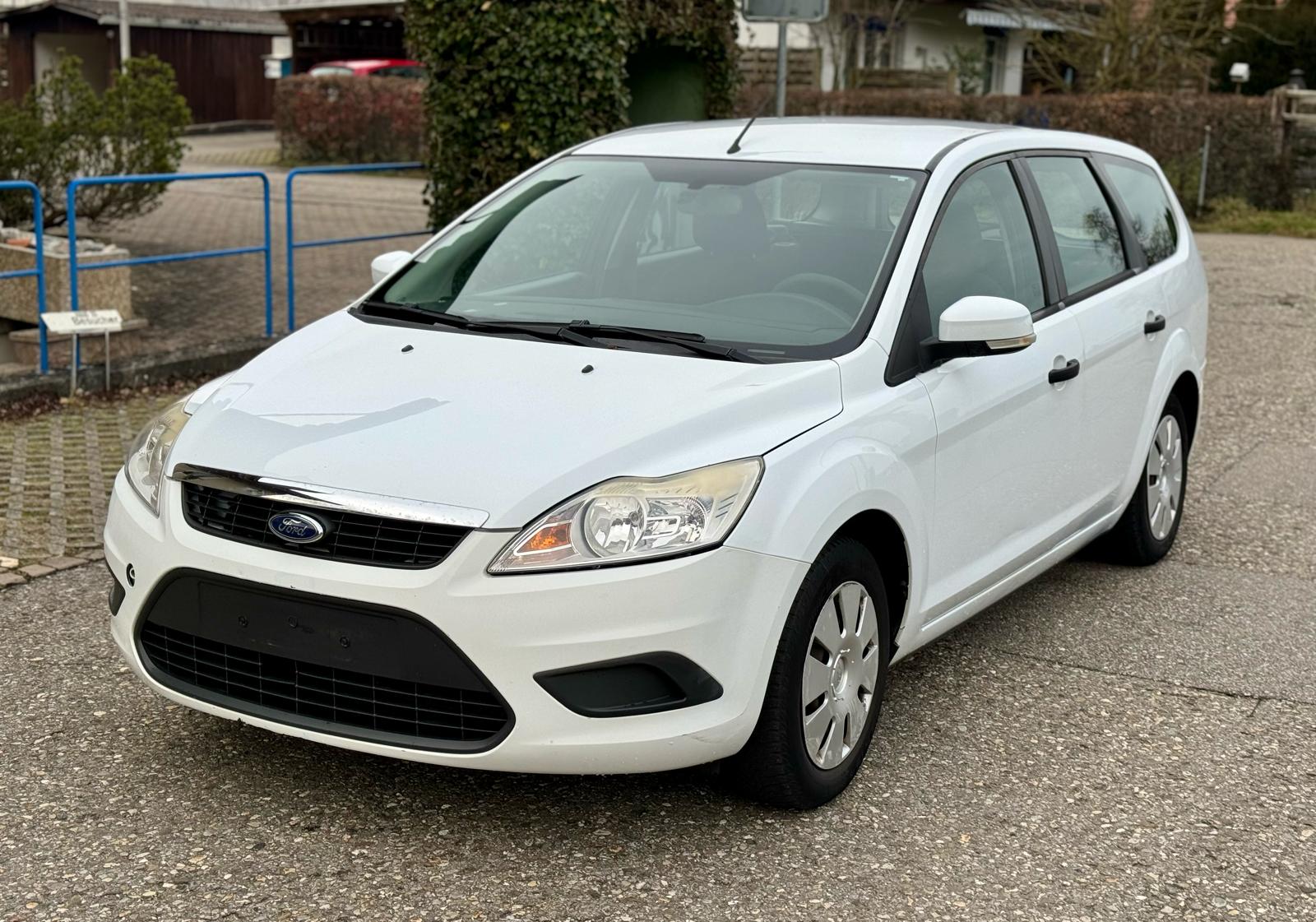 FORD Focus 1.6i Carving