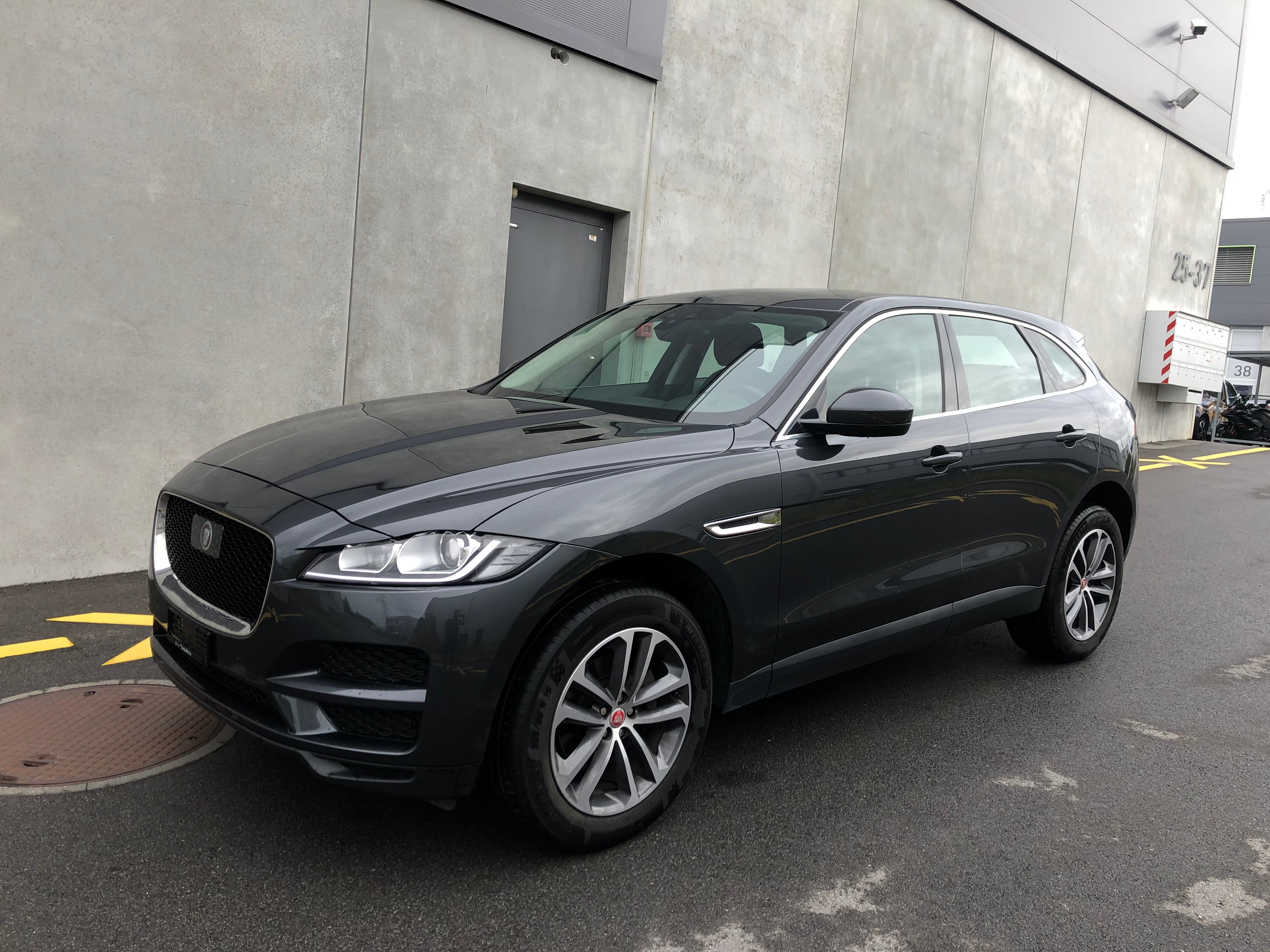 JAGUAR F-Pace 25t 2.0 R-Sport AWD Automatik(5)