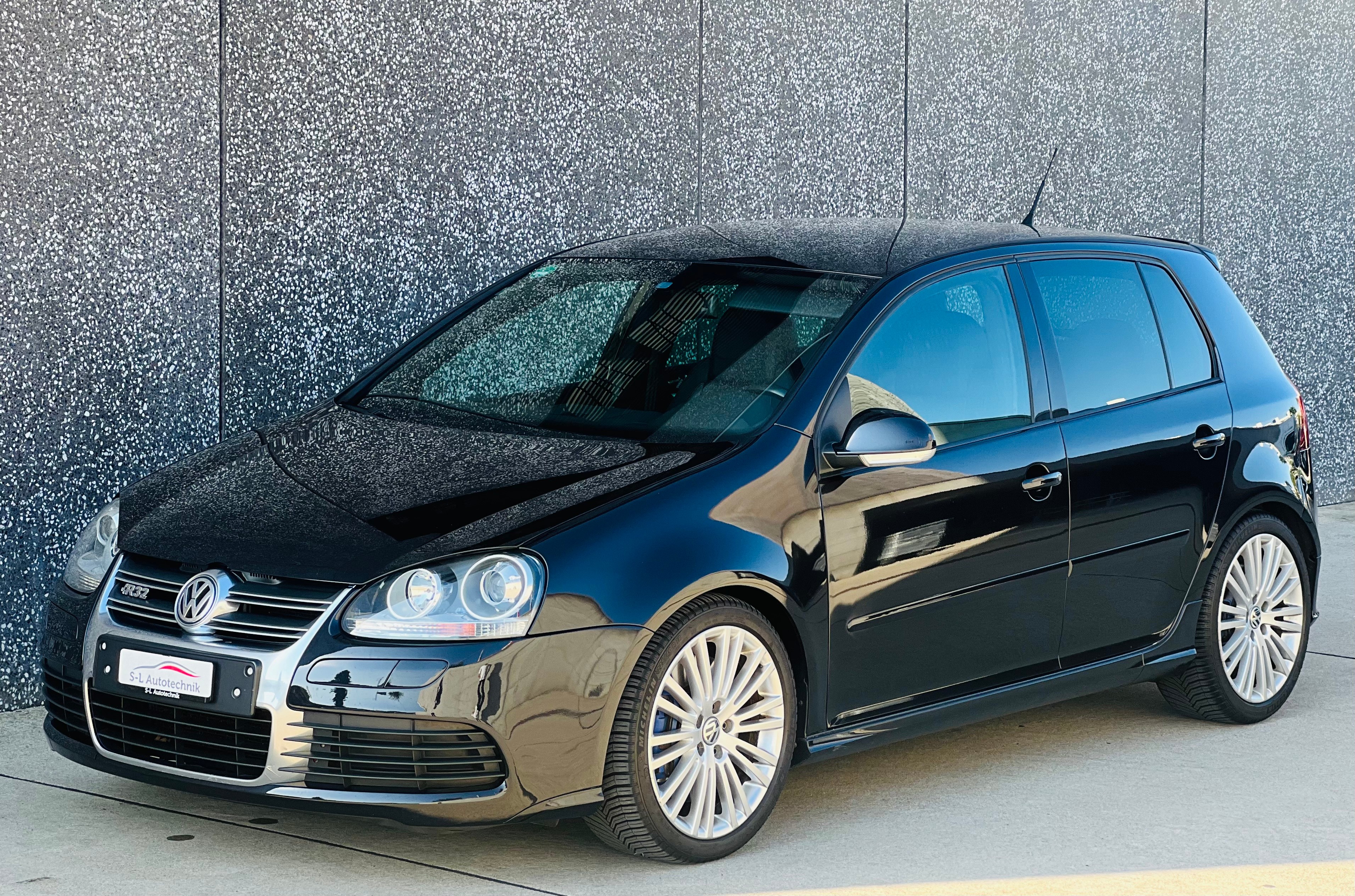 VW Golf R32 4Motion