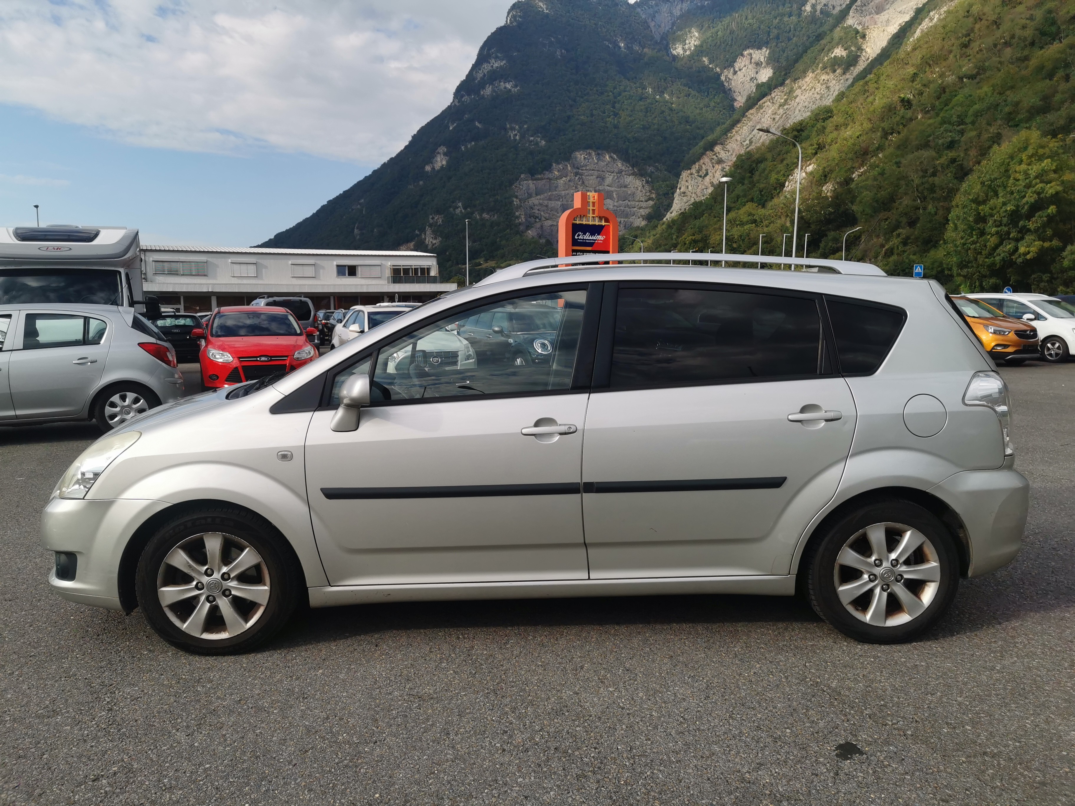 TOYOTA Corolla Verso 2.2 D-4D Linea Sol