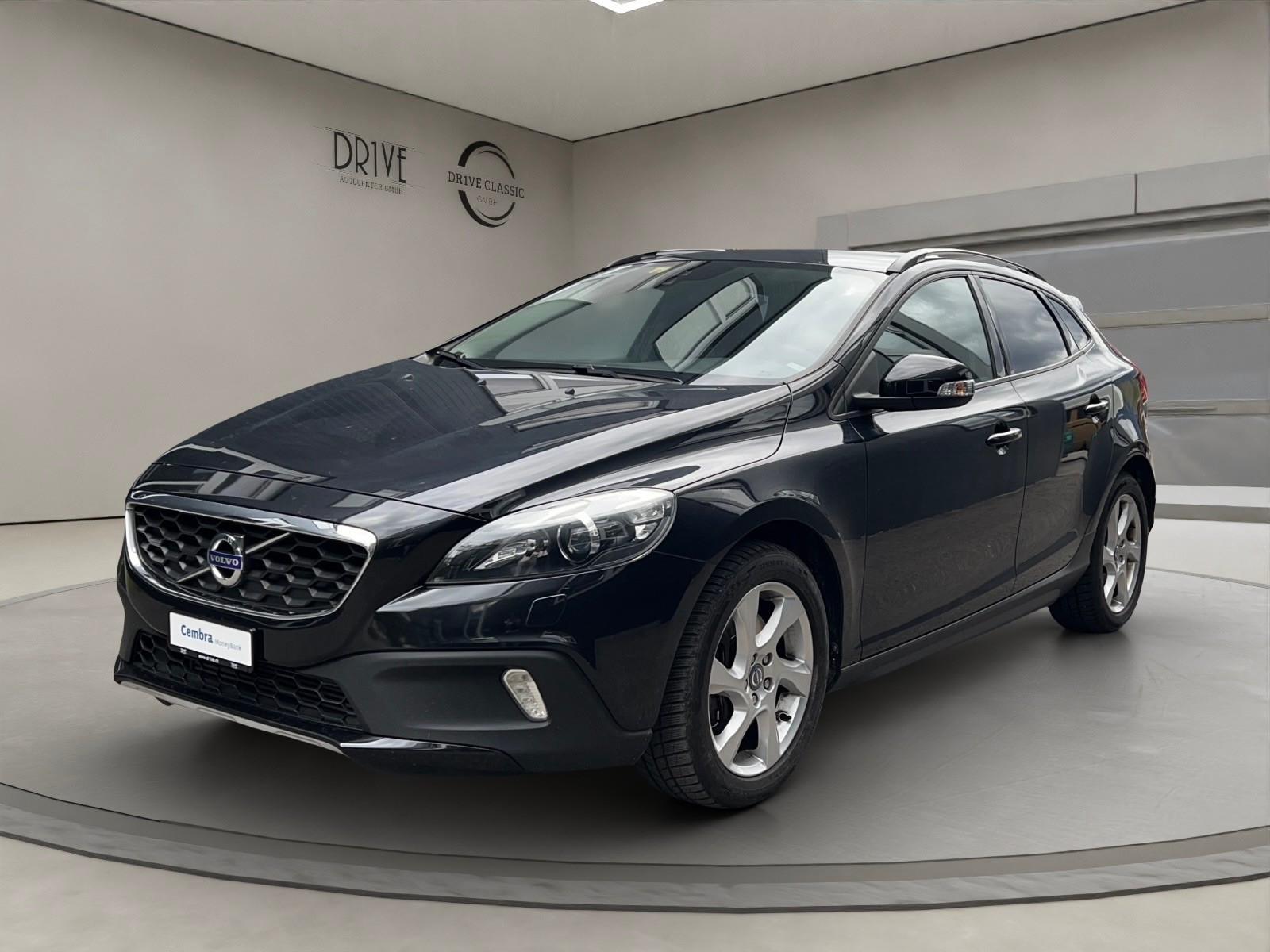 VOLVO V40 Cross Country T4 2.0 AWD Family Ed. Geartr.