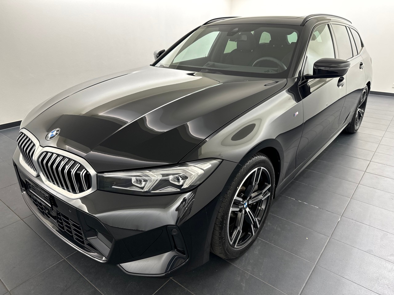 BMW 330i Touring