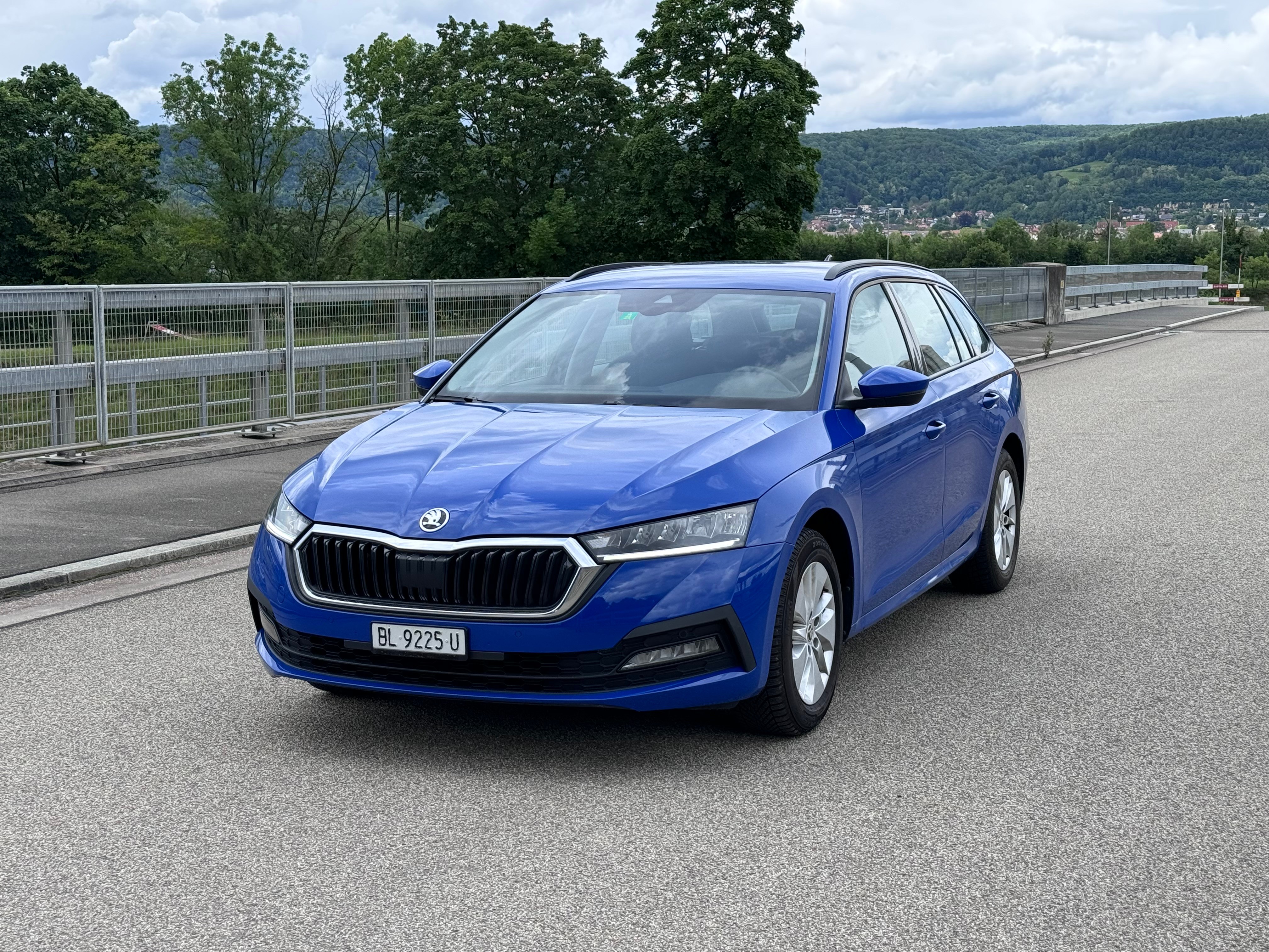 SKODA Octavia Combi 2.0 TDI DSG Ambition