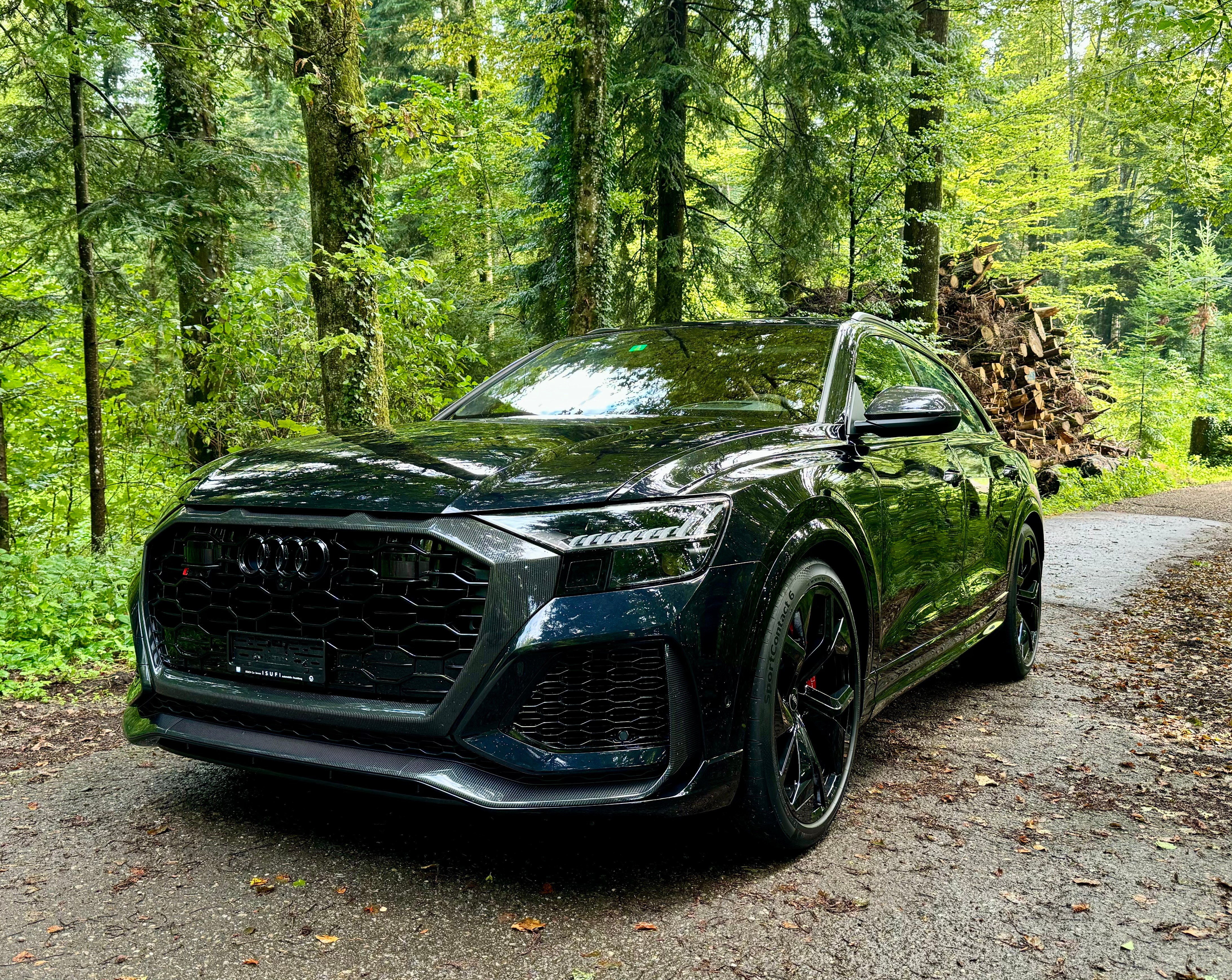 AUDI RSQ8 quattro tiptronic