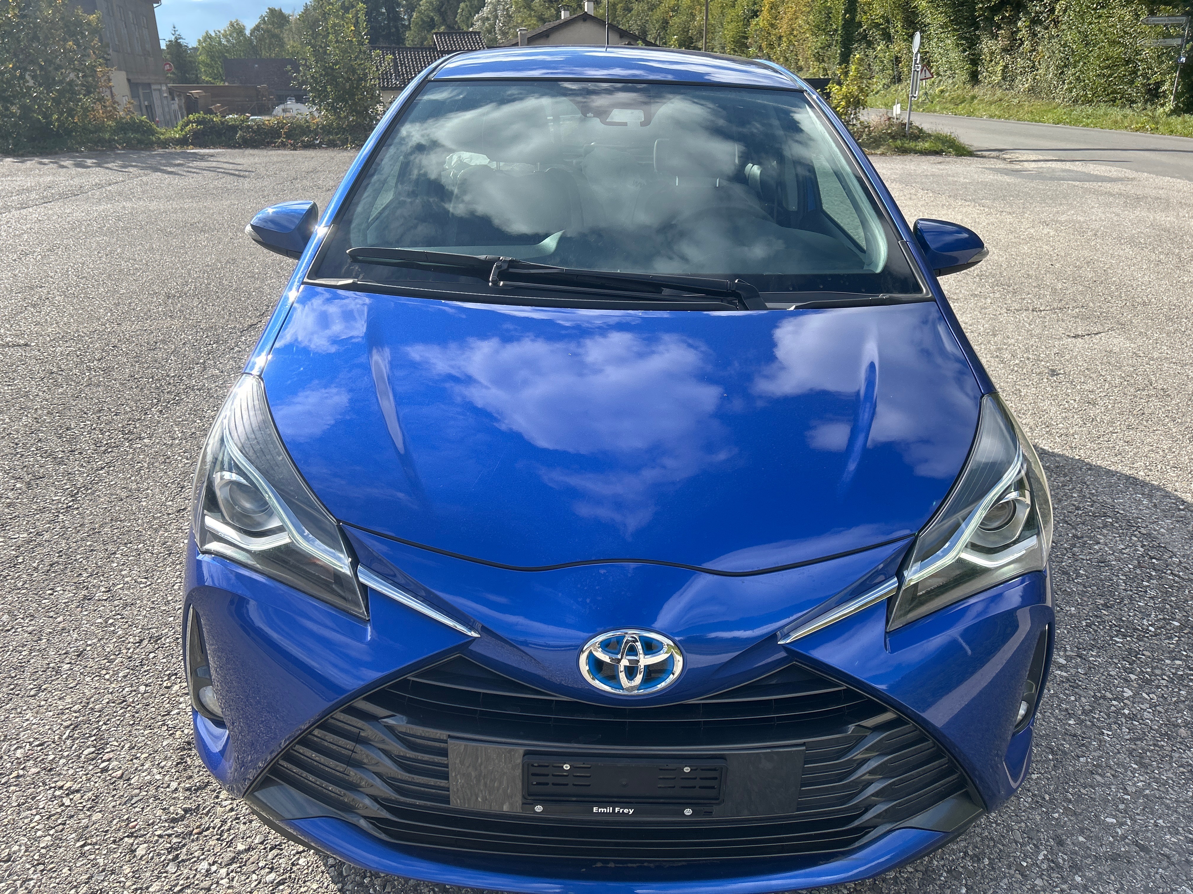 TOYOTA Yaris 1.5 VVT-i Hybrid Trend e-CVT