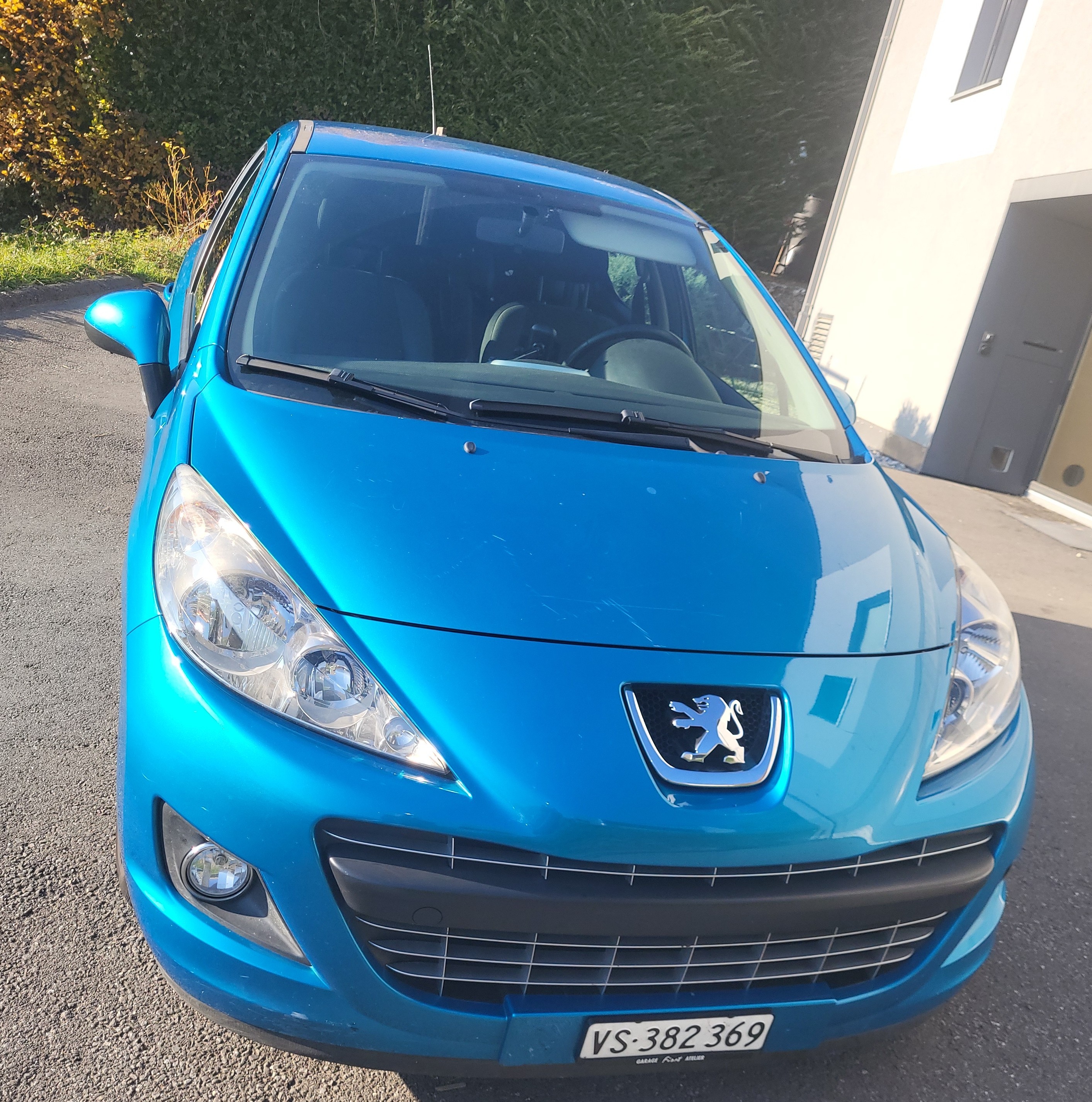 PEUGEOT 207 1.4 16V 95 Active