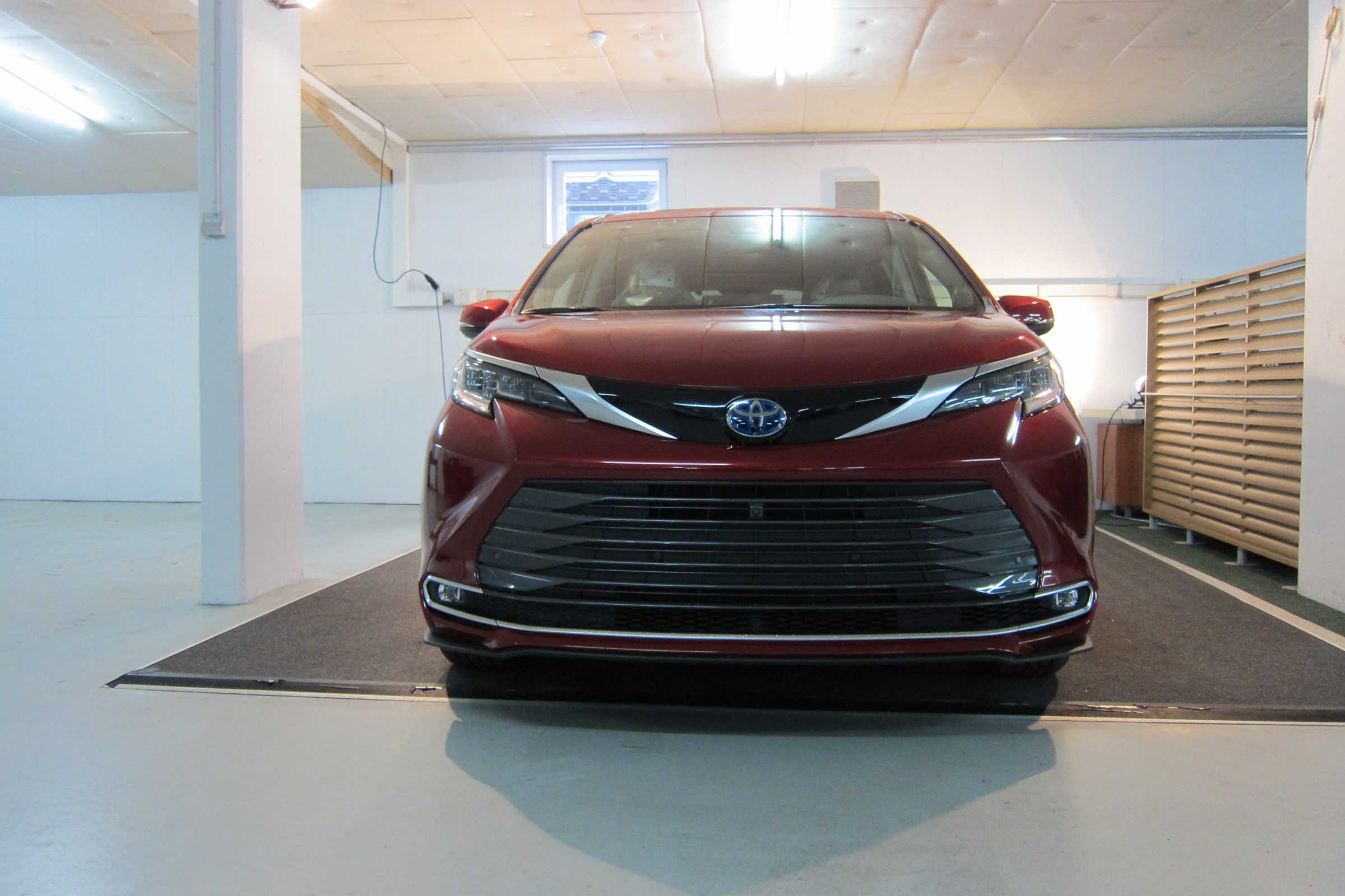 TOYOTA SIENNA 2023 HYBRID AWD LIMITED TECHNOLOGY-PAKET