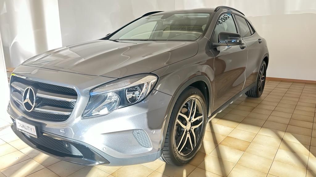 MERCEDES-BENZ GLA 220 CDI Urban 4Matic 7G-DCT