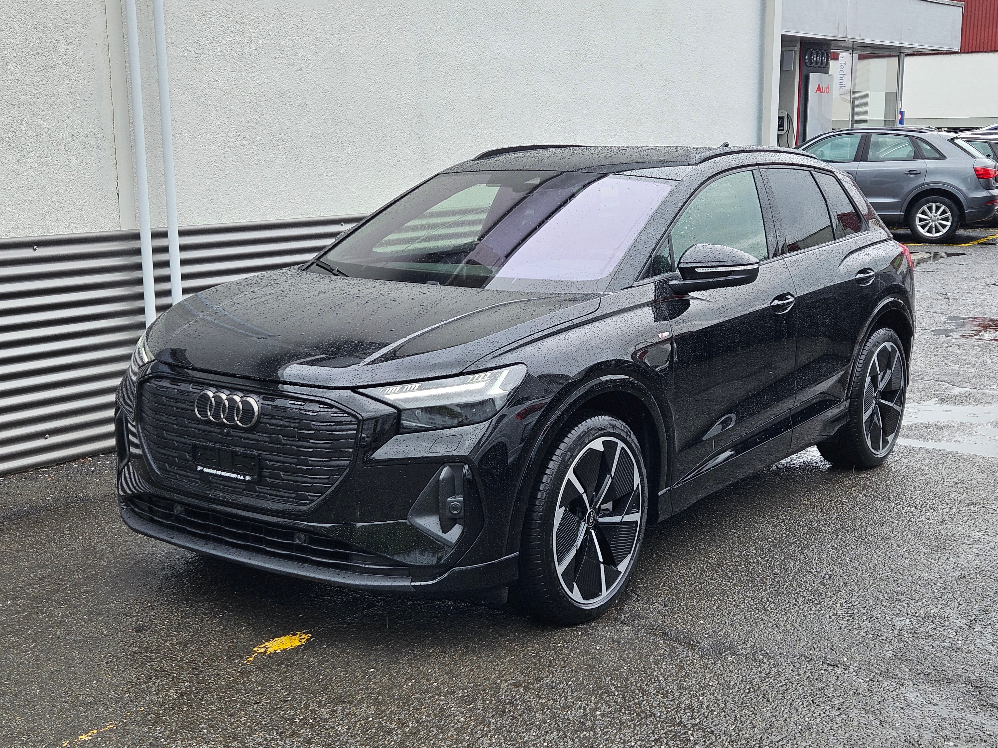 AUDI Q4 e-tron 45 Attraction quattro