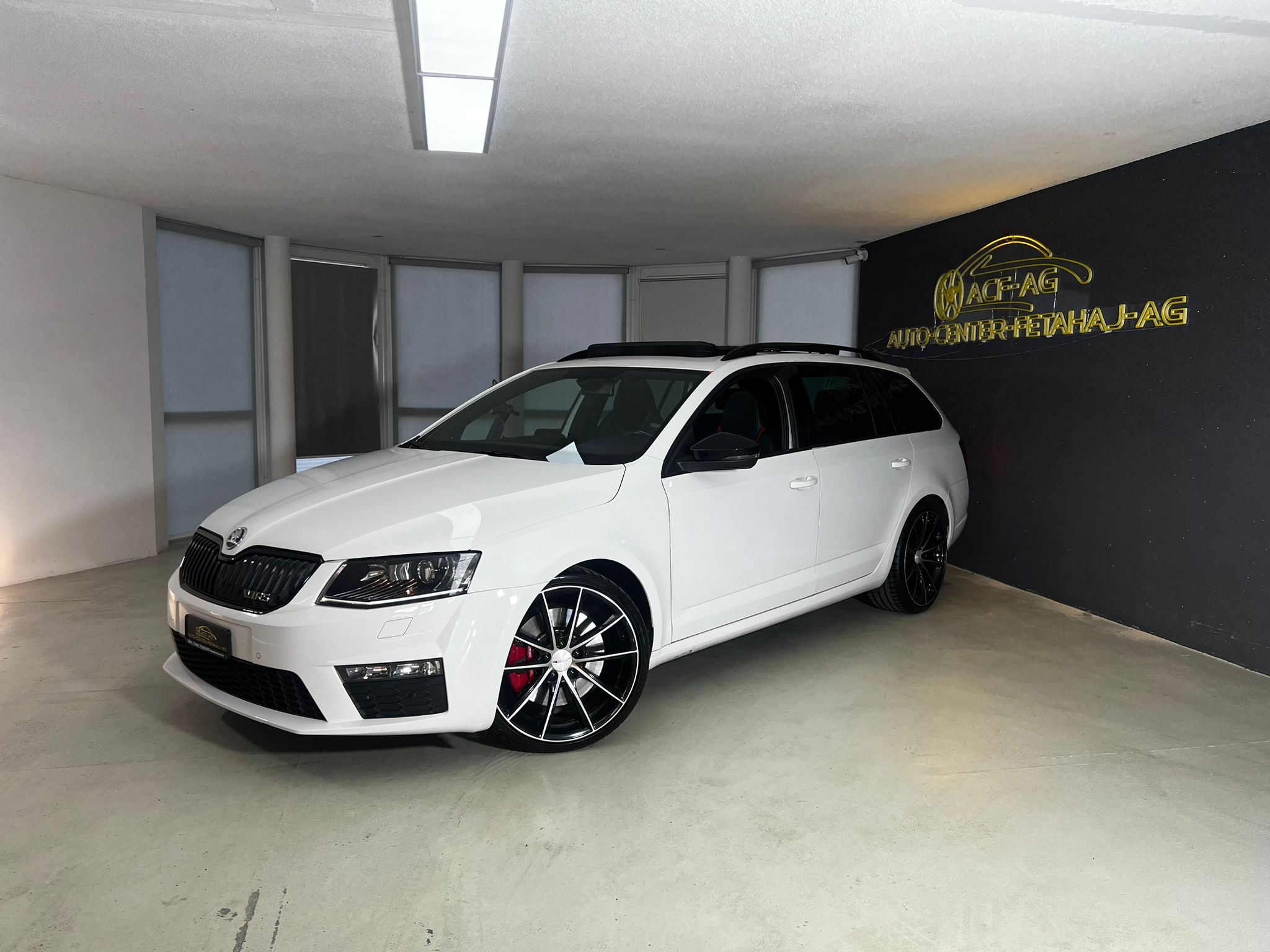 SKODA Octavia Combi 2.0 TSI RS DSG