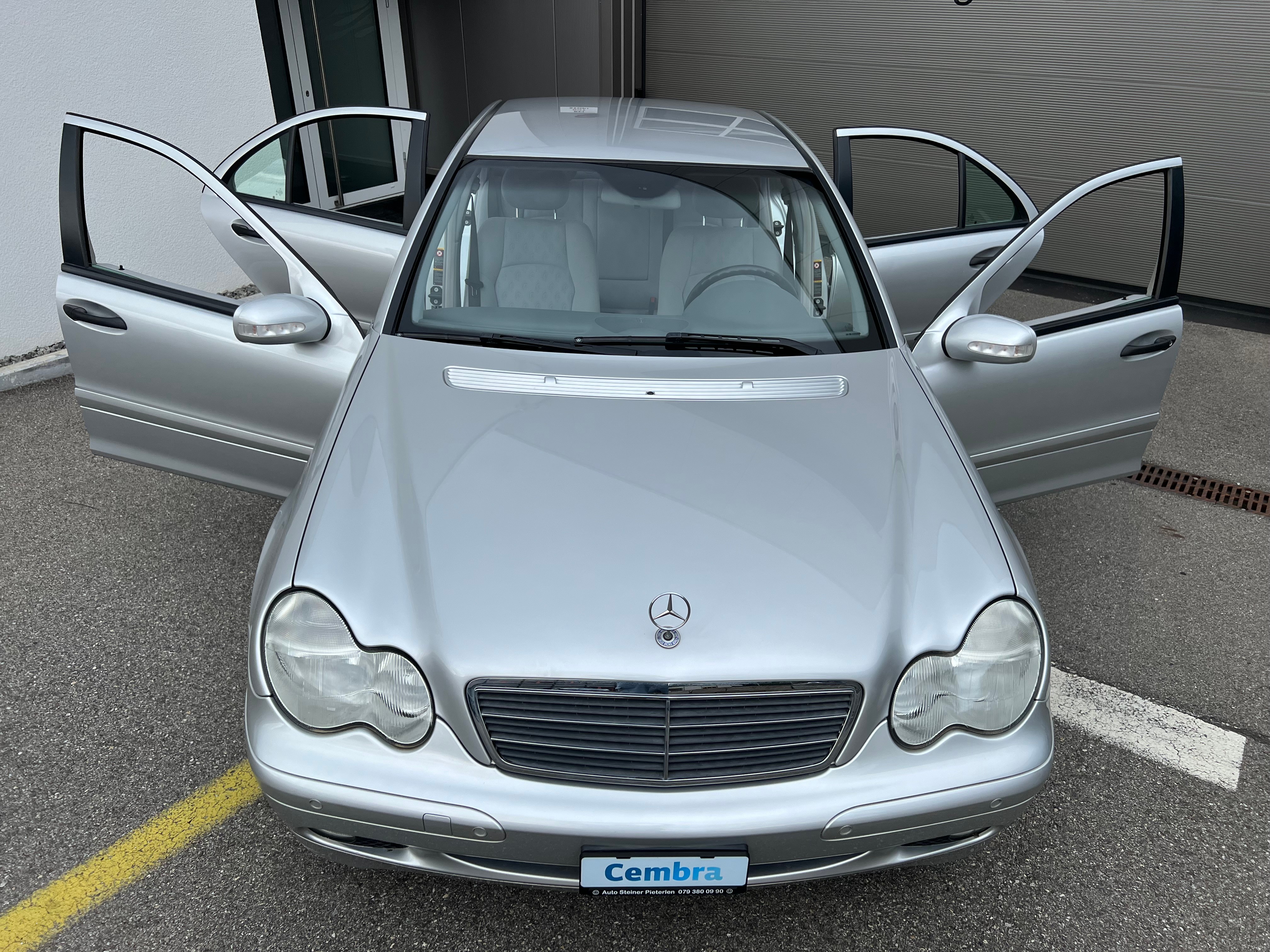 MERCEDES-BENZ C 200 KOMPRESSOR AUTOMAT. FRISCH AB MFK. FRISCH AB SERVICE. NUR 76`000 KM !! AUS 1 HAND !!