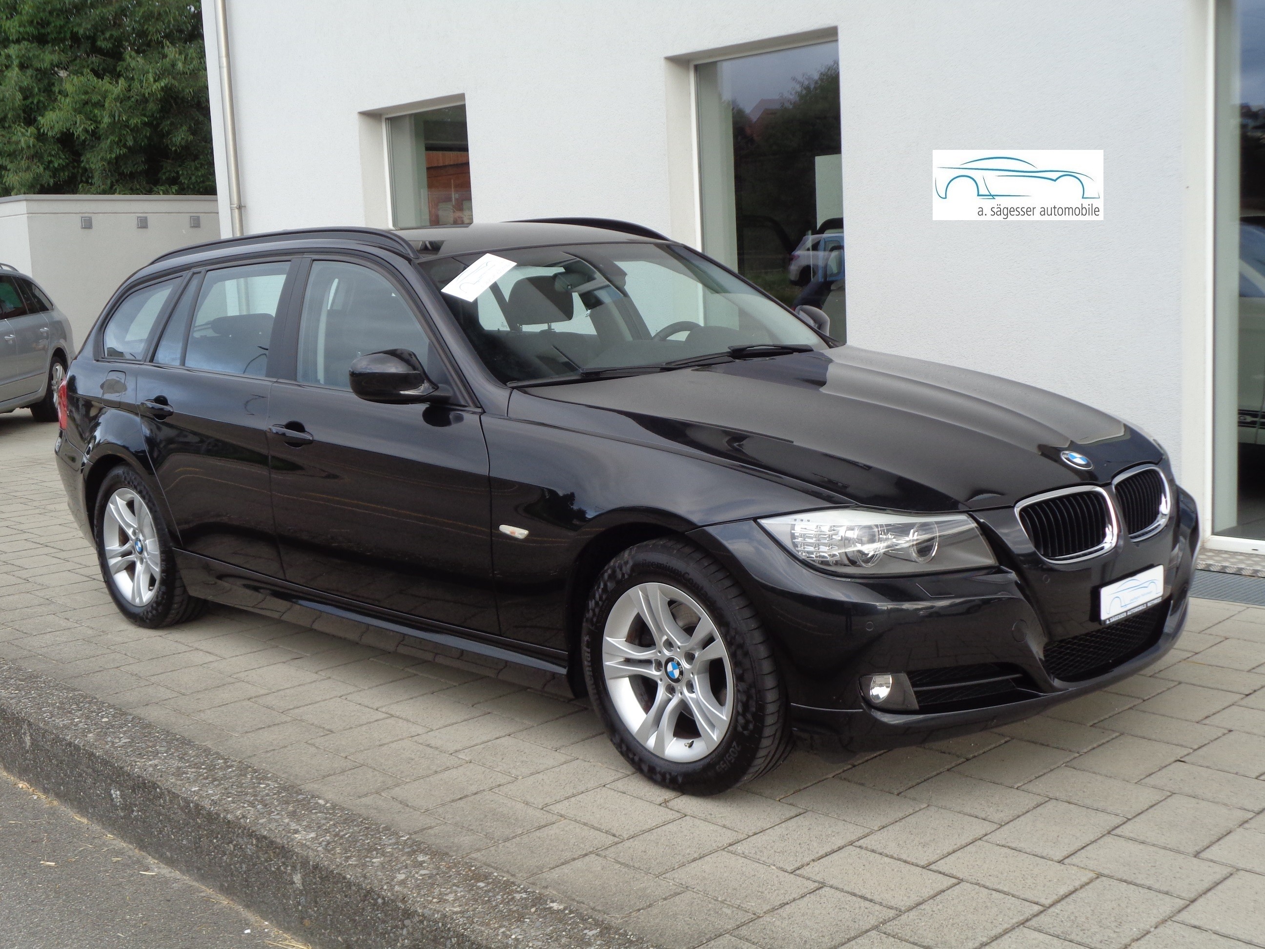 BMW 320i Touring Dynamic Edition