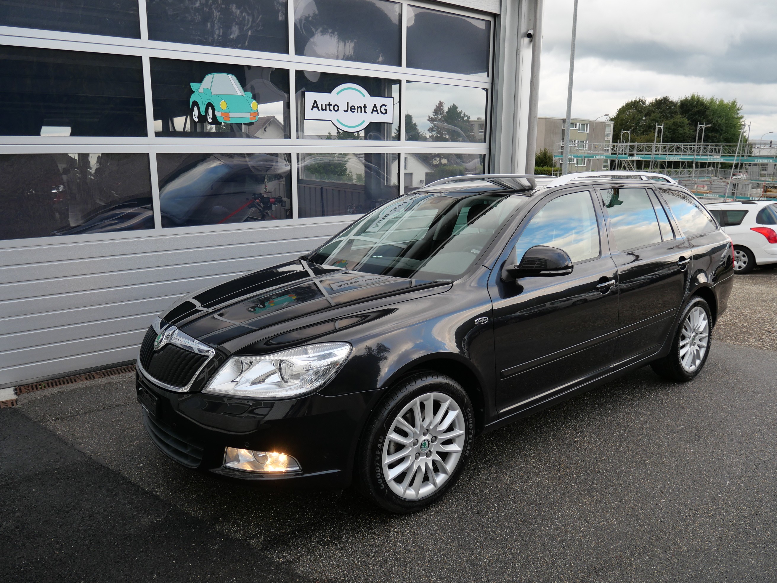 SKODA Octavia Combi 1.8 TSI Laurin & Klement DSG