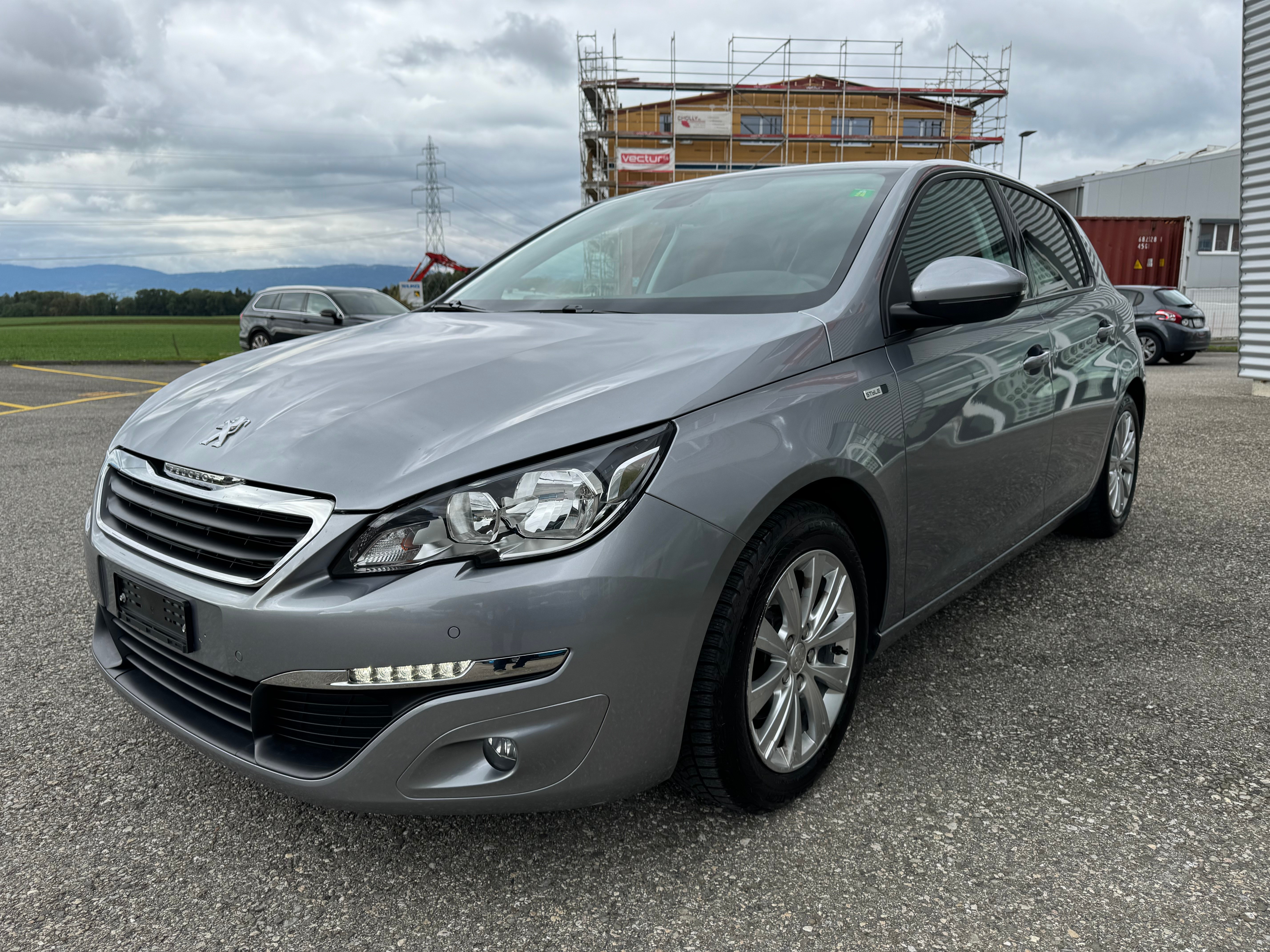 PEUGEOT 308 1.2 THP Style Automatic