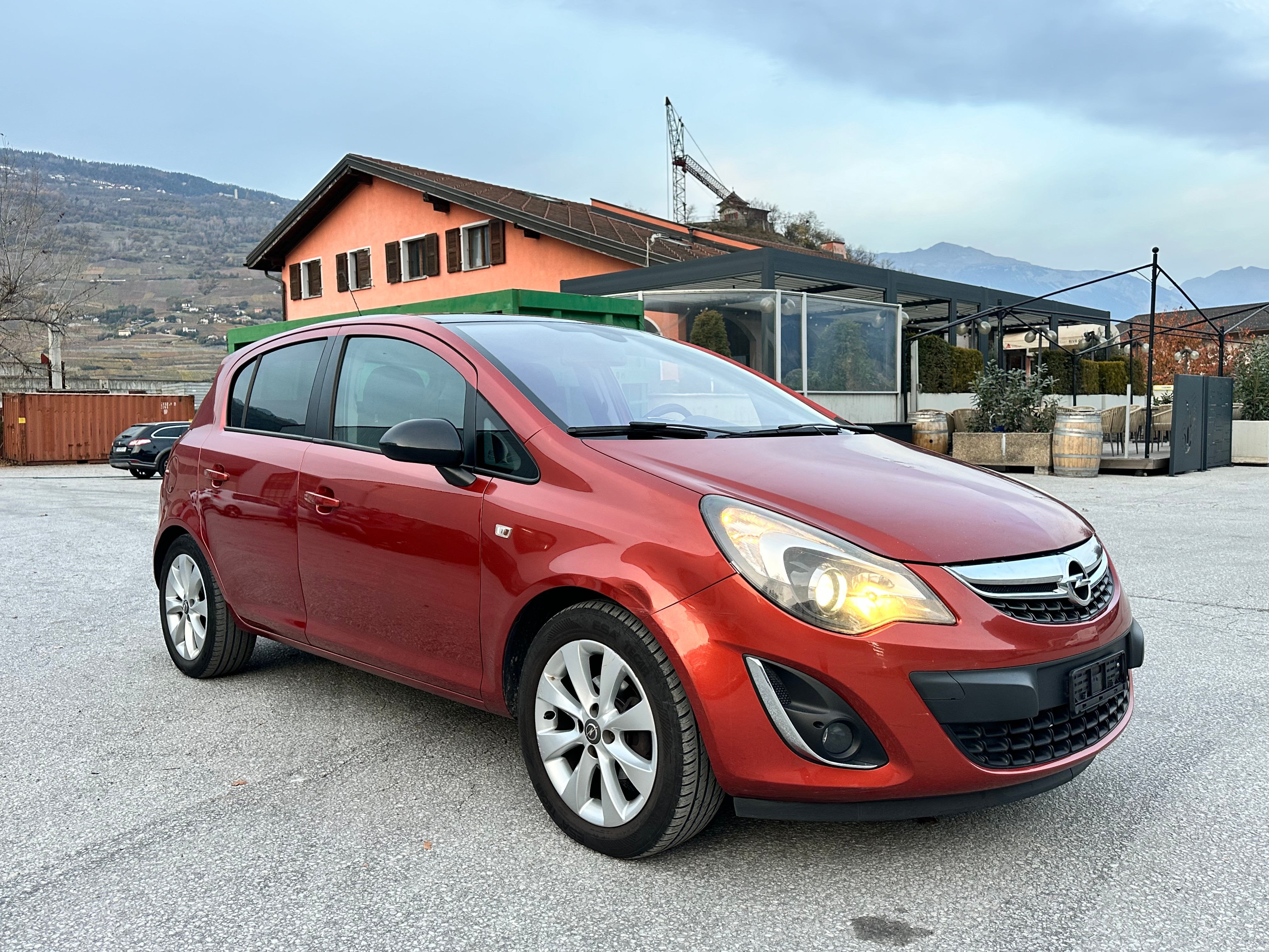 OPEL Corsa 1.4 TP Color Edition