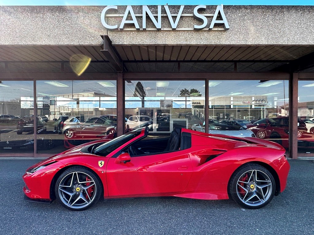 FERRARI F8 Spider 3.9 Turbo