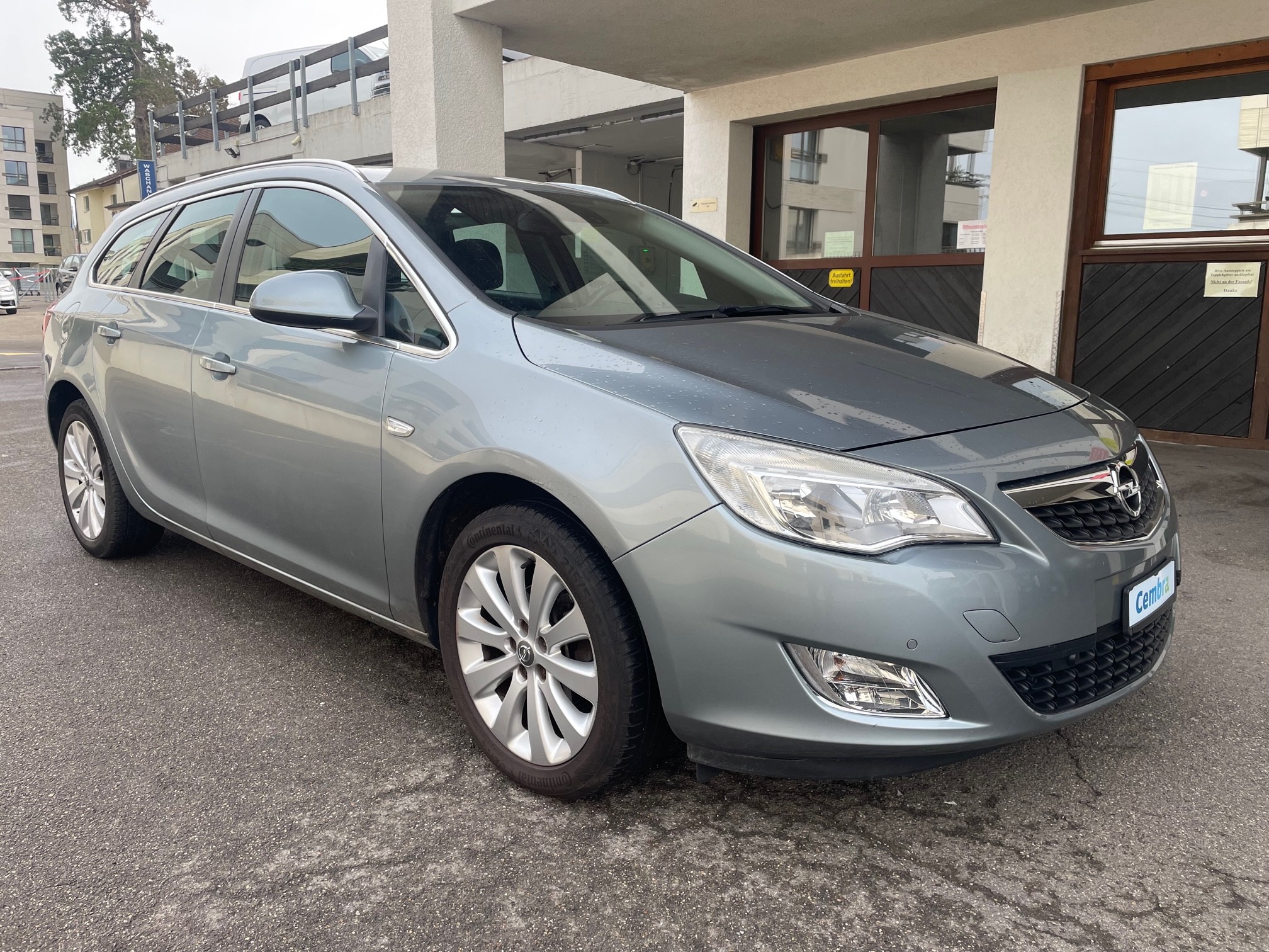 OPEL Astra SportsTourer 1.4i 16V Turbo Cosmo Automatic