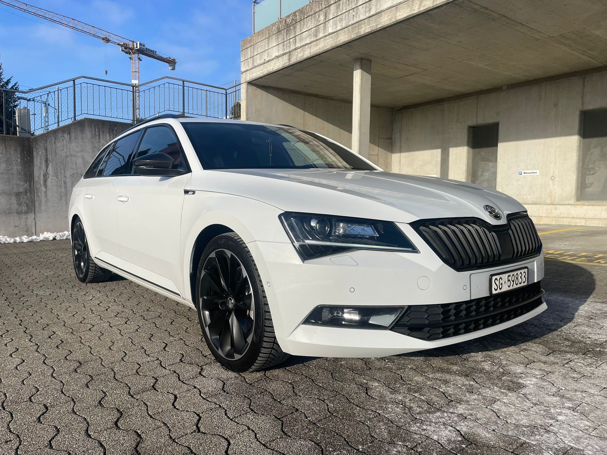 SKODA Superb Combi 2.0 TDi SportLine+ 4x4 DSG