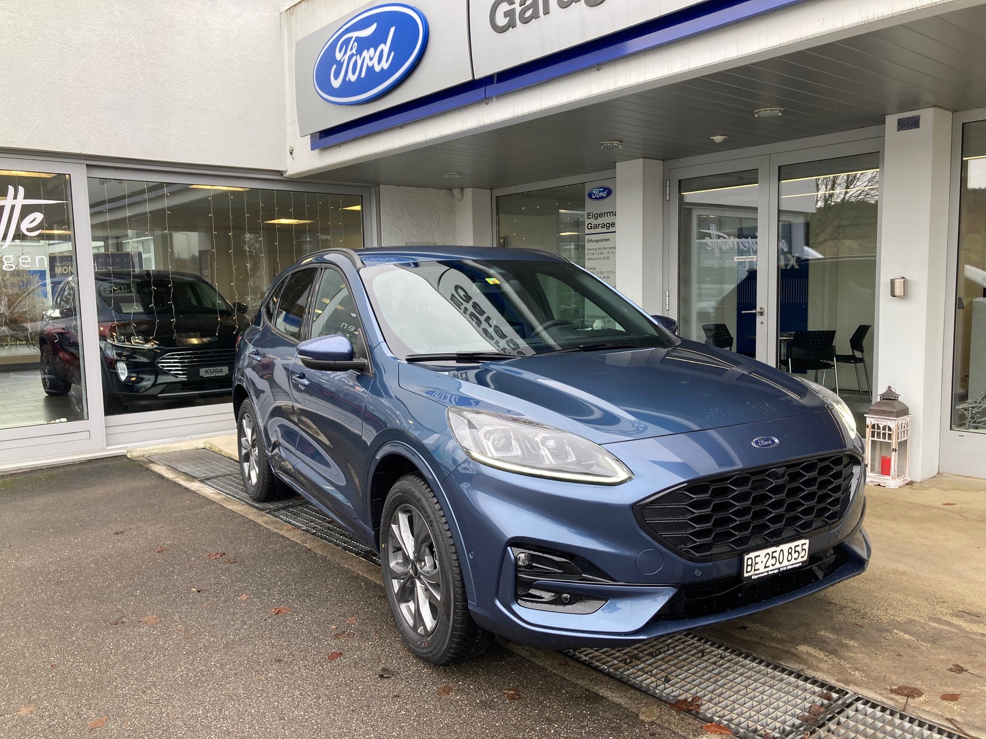 FORD Kuga 2.5 FHEV ST-Line X FWD