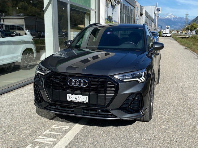 AUDI Q3 40 TDI S line Attraction quattro S-tronic