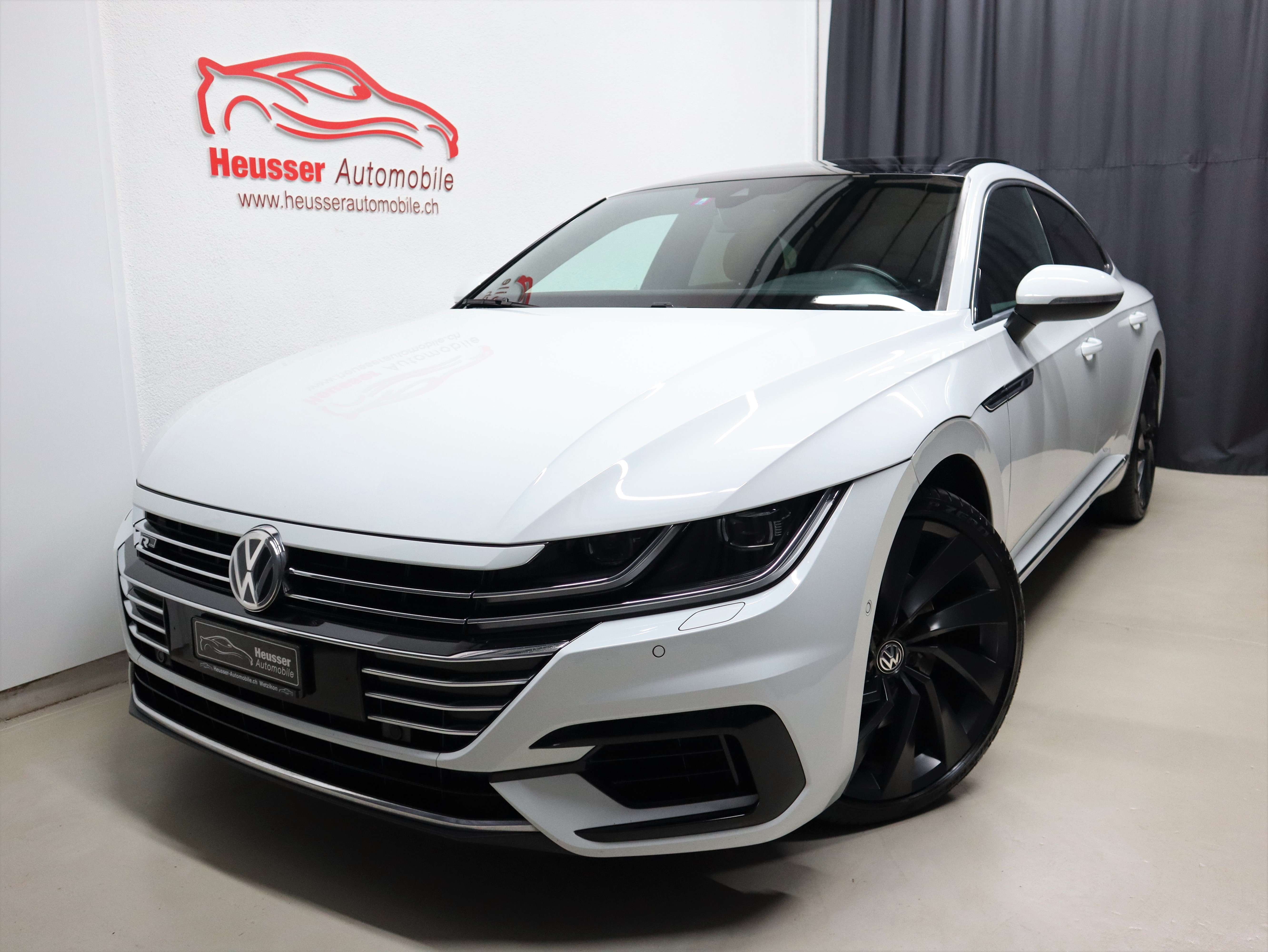 VW Arteon 2.0 TSI BMT R-Line 4Motion DSG - Panorama - Virtual Cockpit - 360° Kamera - 272 PS