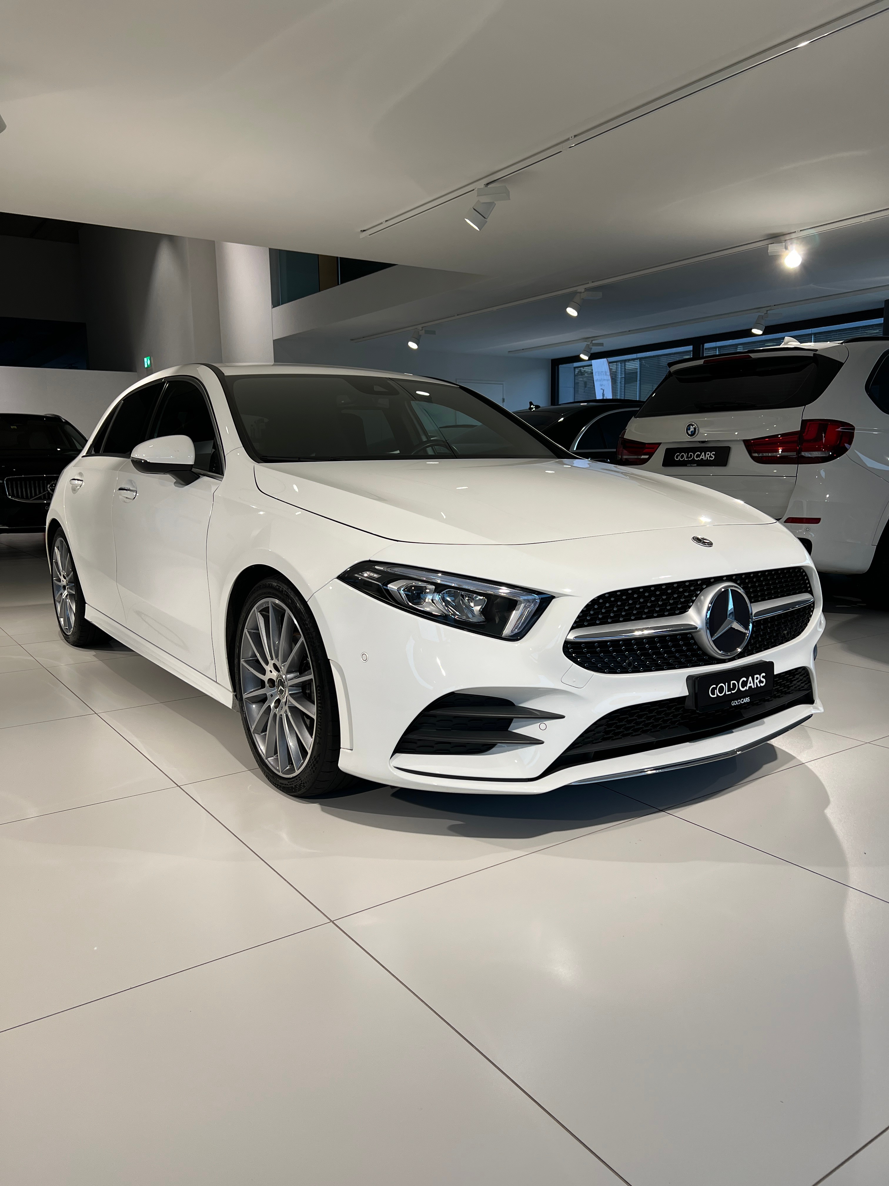 MERCEDES-BENZ A 180 d AMG Line