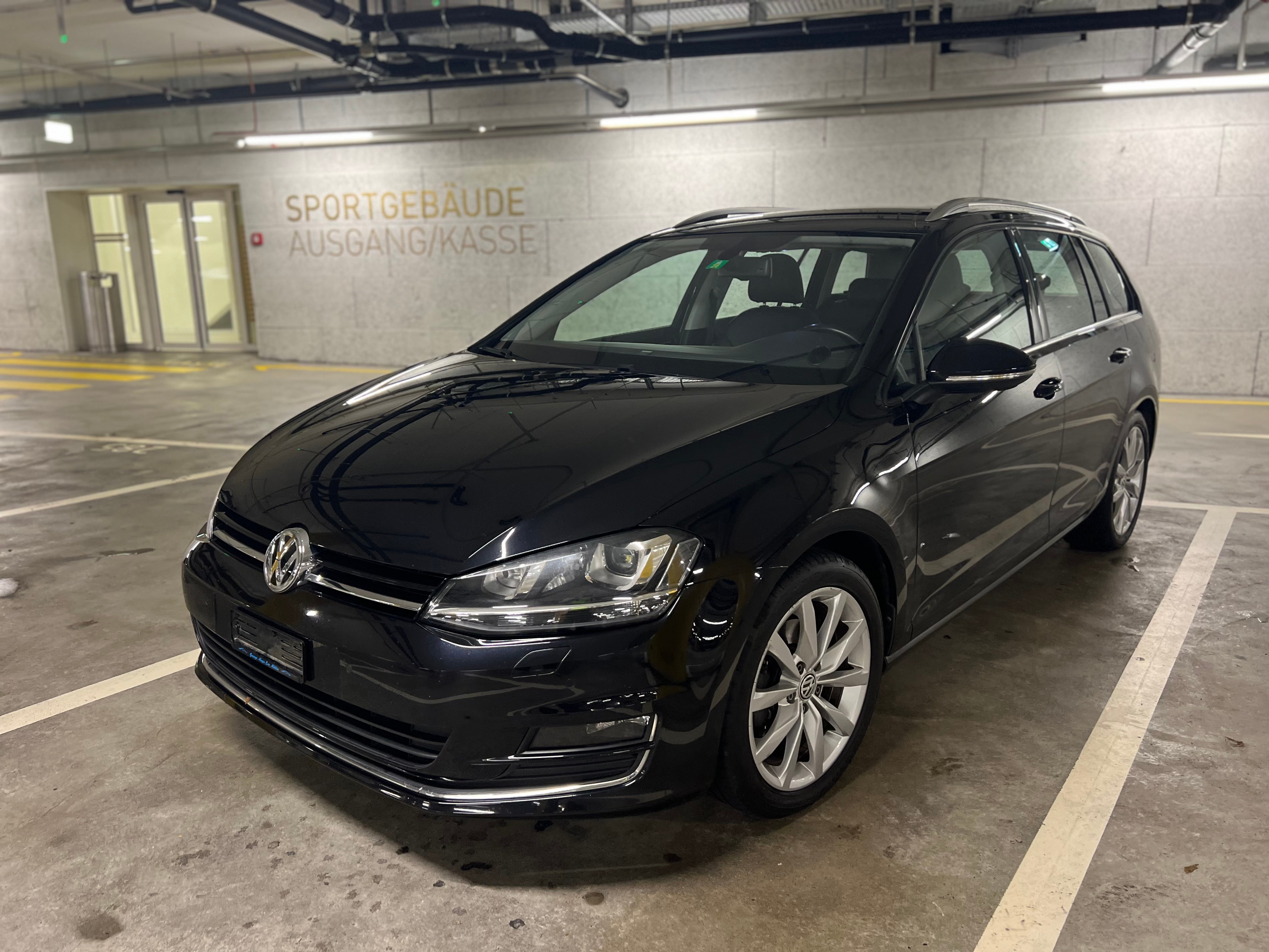 VW Golf Variant 1.4 TSI Highline DSG