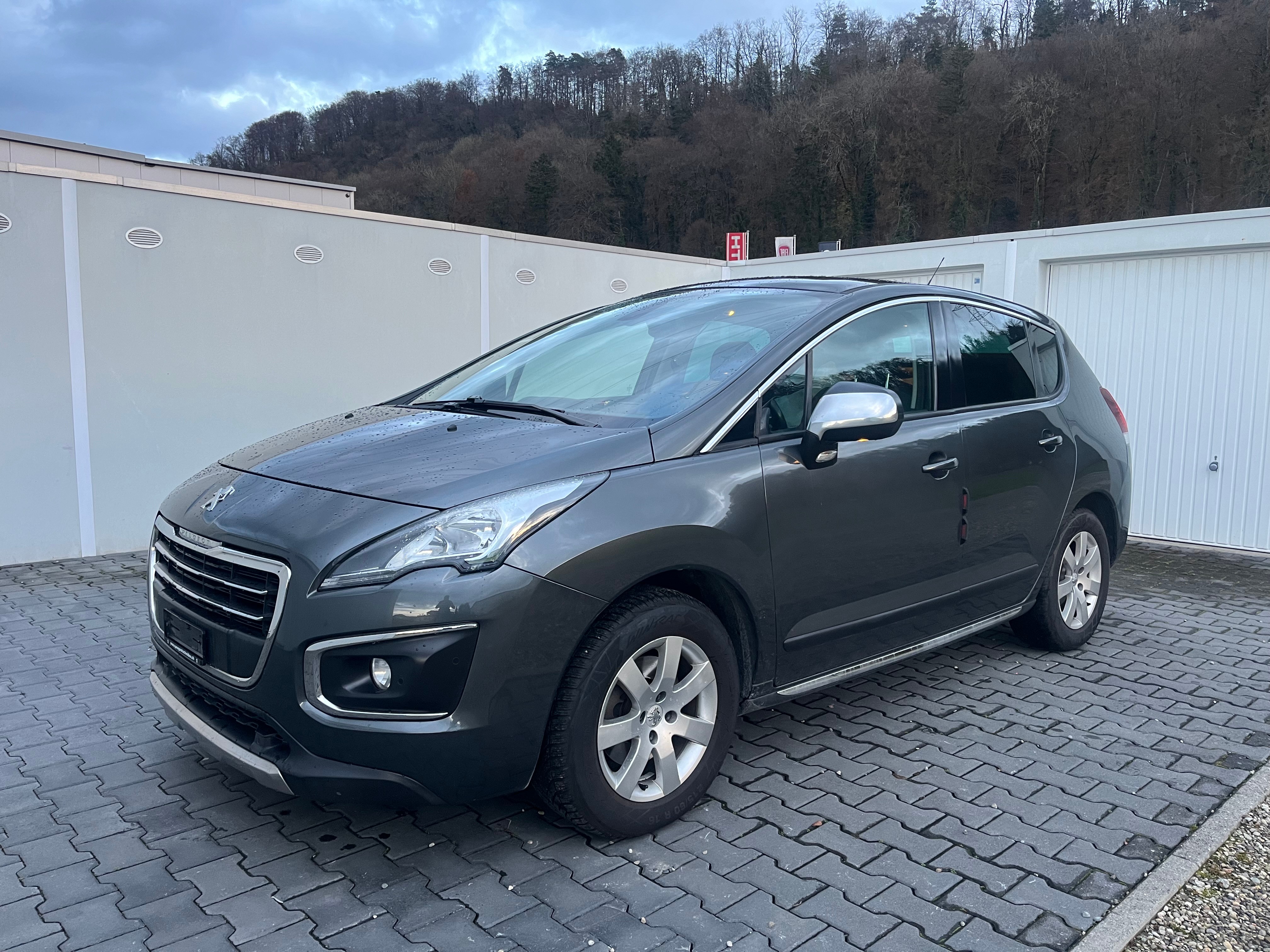 PEUGEOT 3008 1.6 16V T Féline Tiptronic