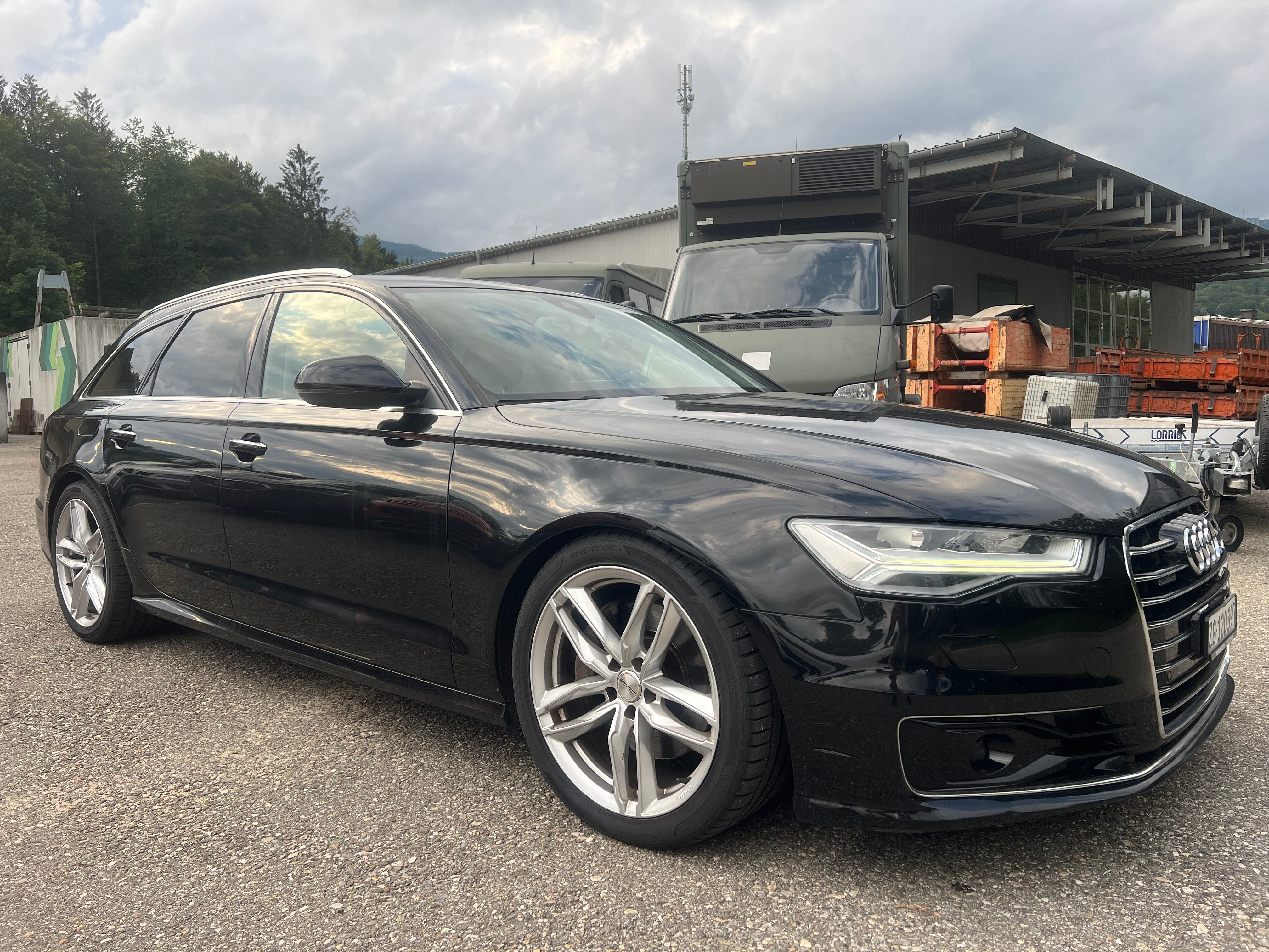 AUDI A6 Avant 3.0 TDI V6 quattro S-tronic **Frisch ab MFK und Service**Facelift**Voll-Leder**