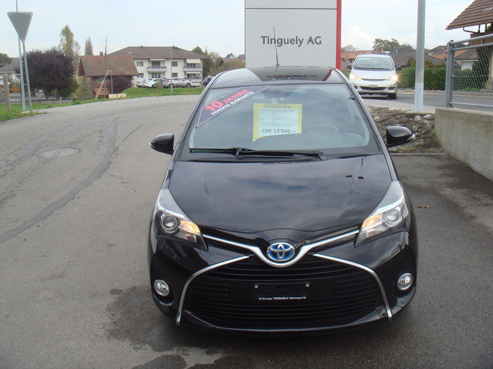 TOYOTA Yaris 1.5 VVT-i Hybrid Trend e-CVT