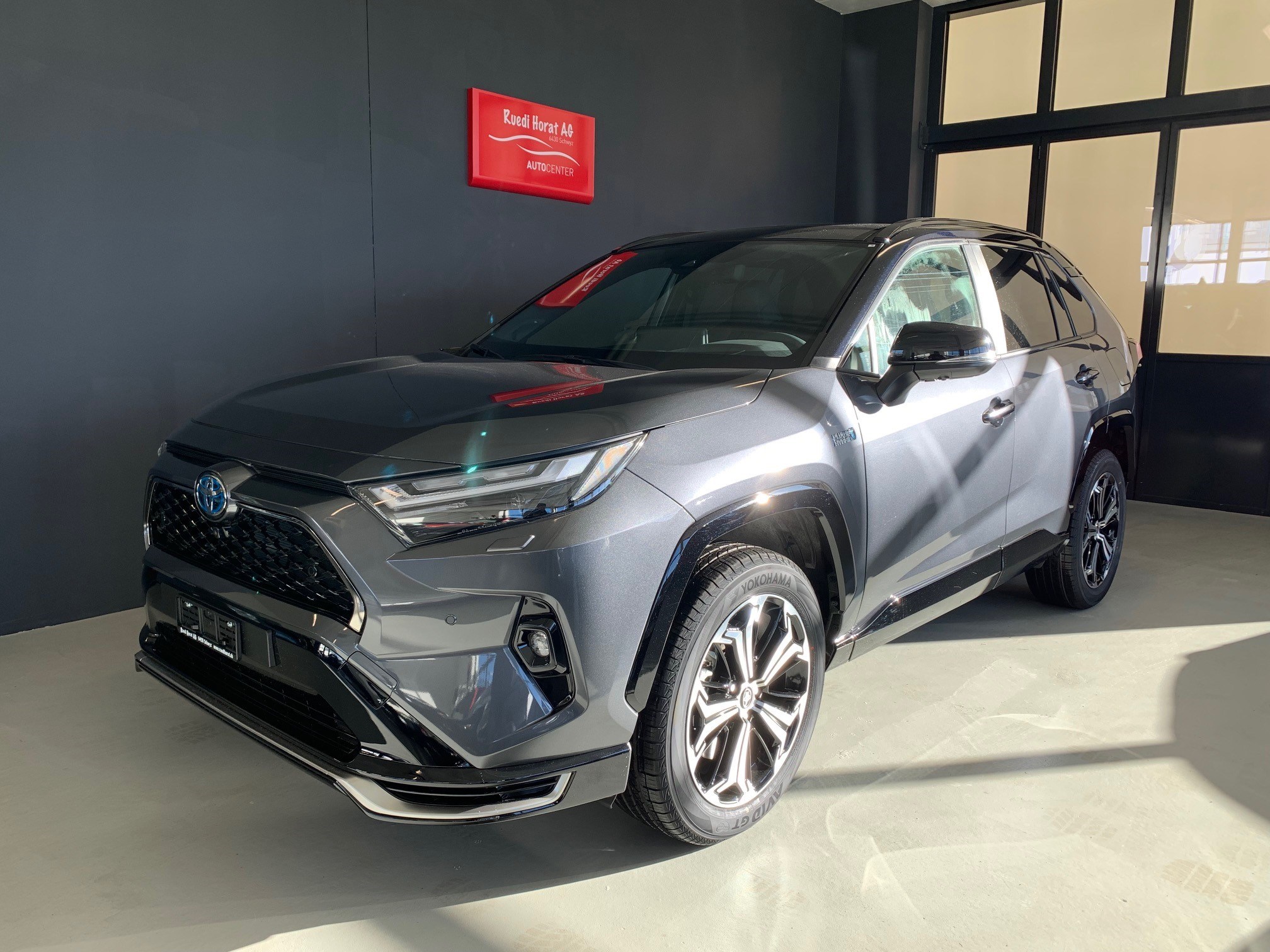 TOYOTA RAV-4 2.5 Plug-In-Hybrid Platinum